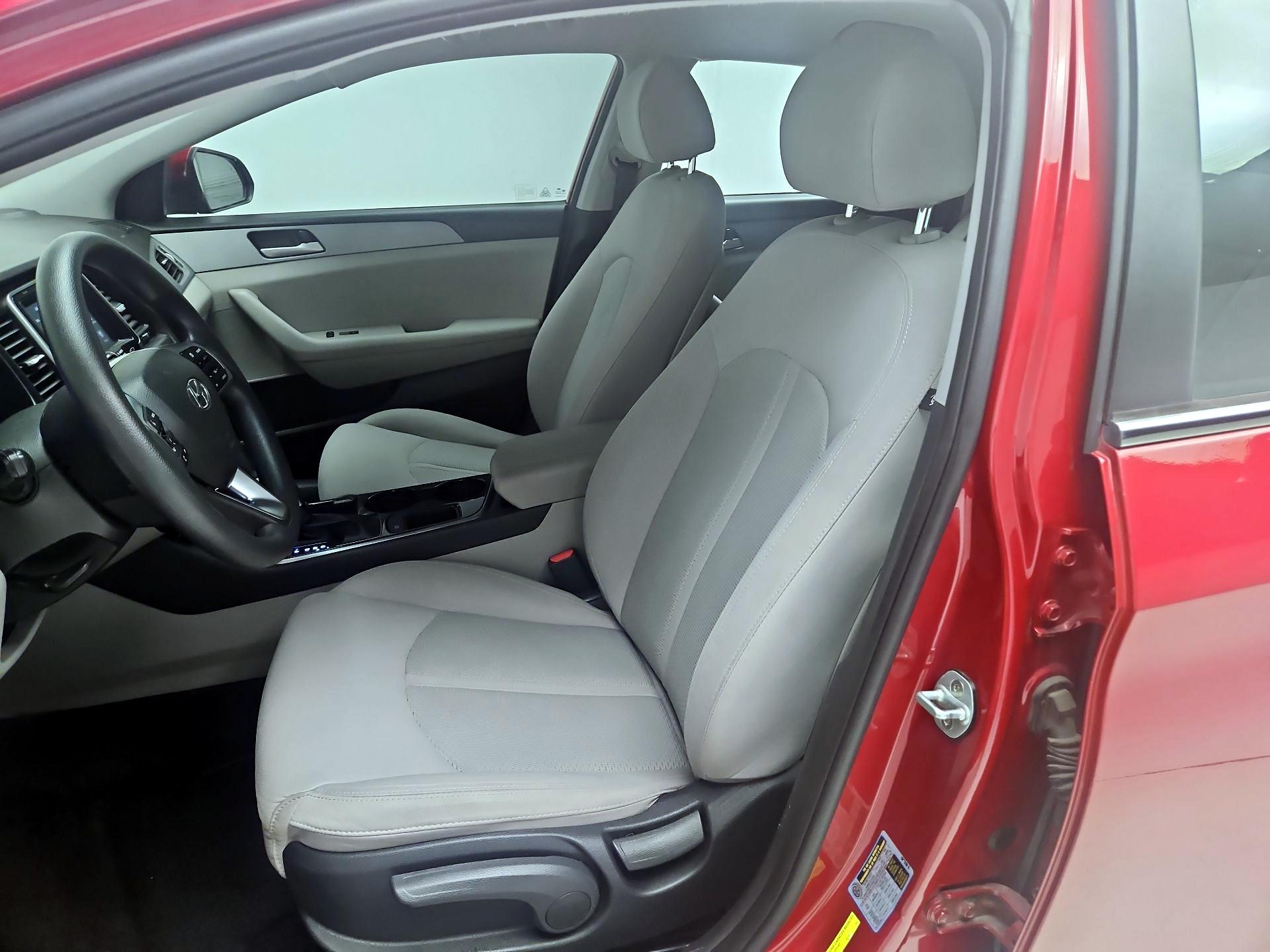 Thumbnail: 2019 Hyundai Sonata - 11