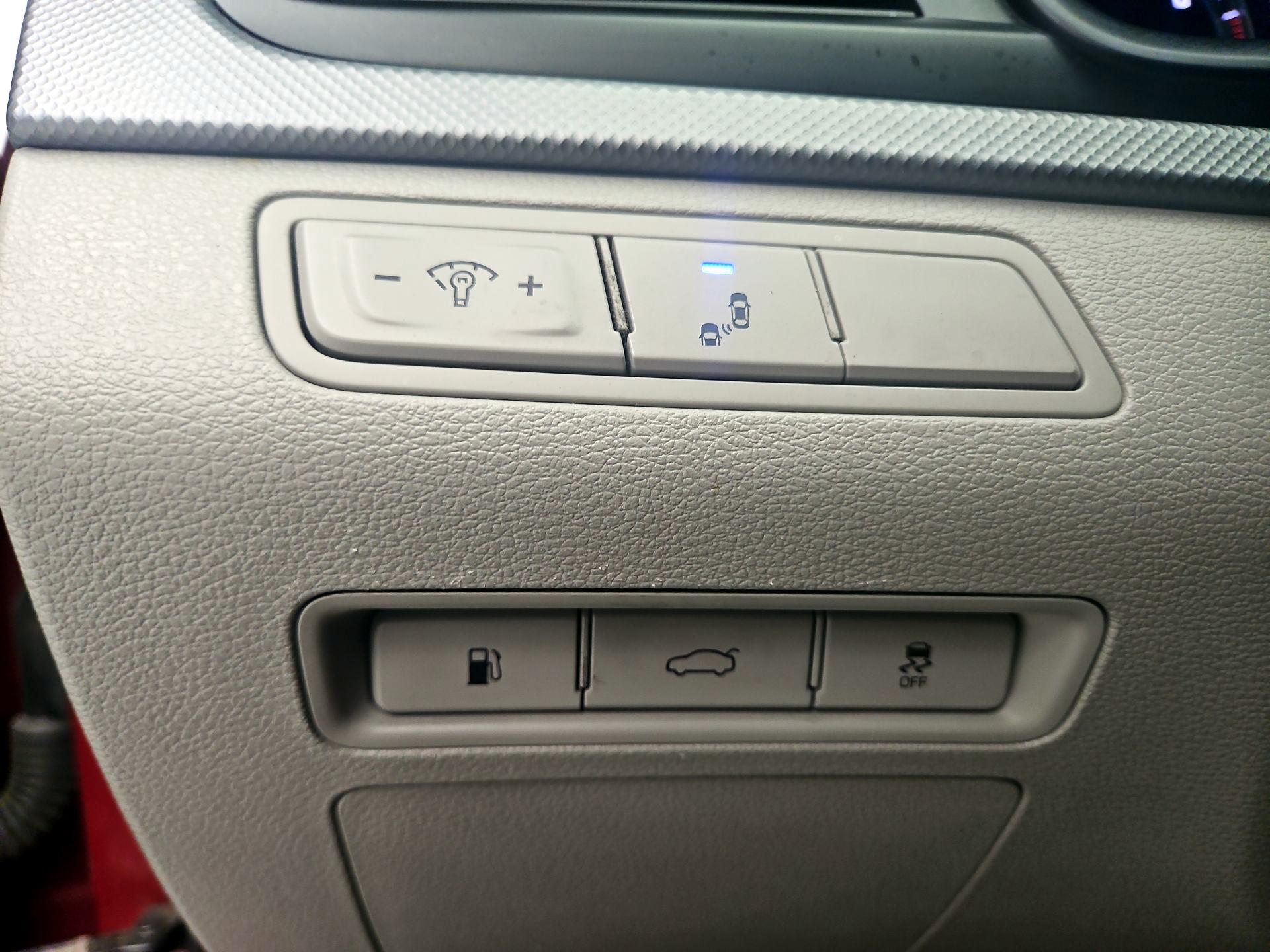 Thumbnail: 2019 Hyundai Sonata - 13