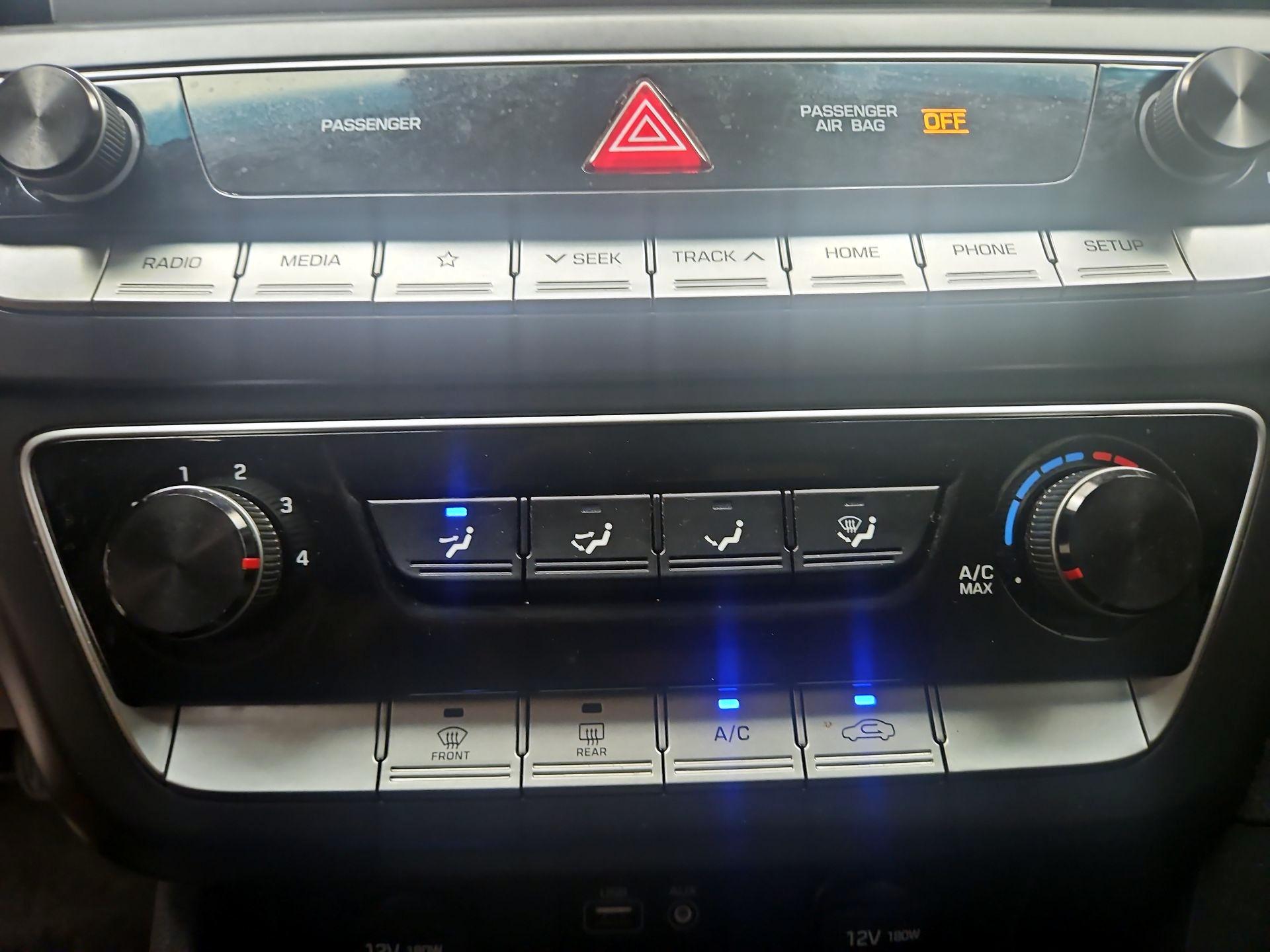 Thumbnail: 2019 Hyundai Sonata - 16