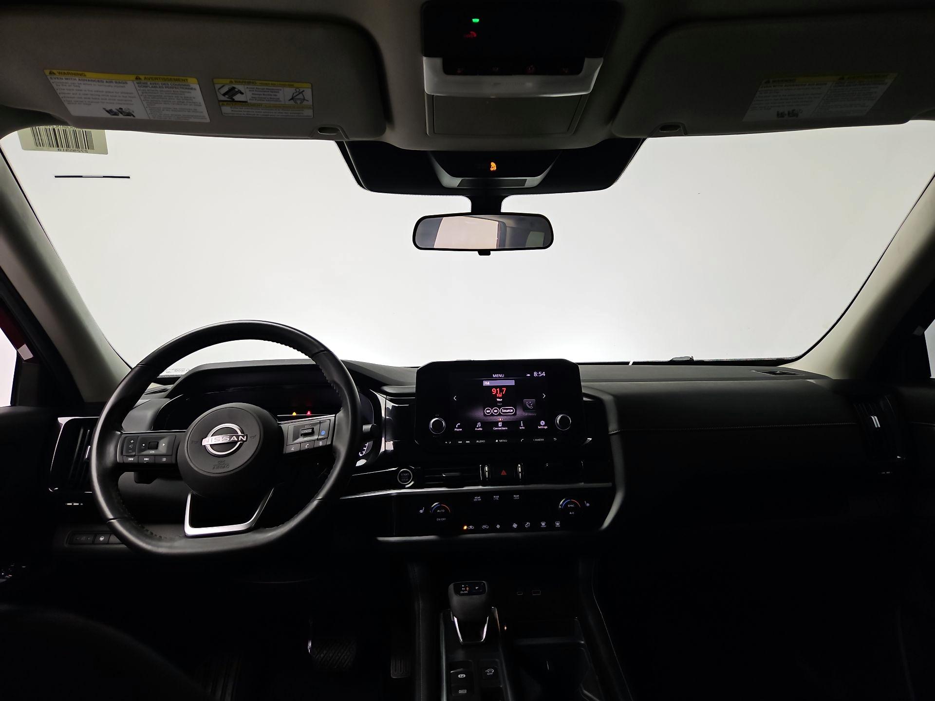 Thumbnail: 2022 Nissan Pathfinder - 9