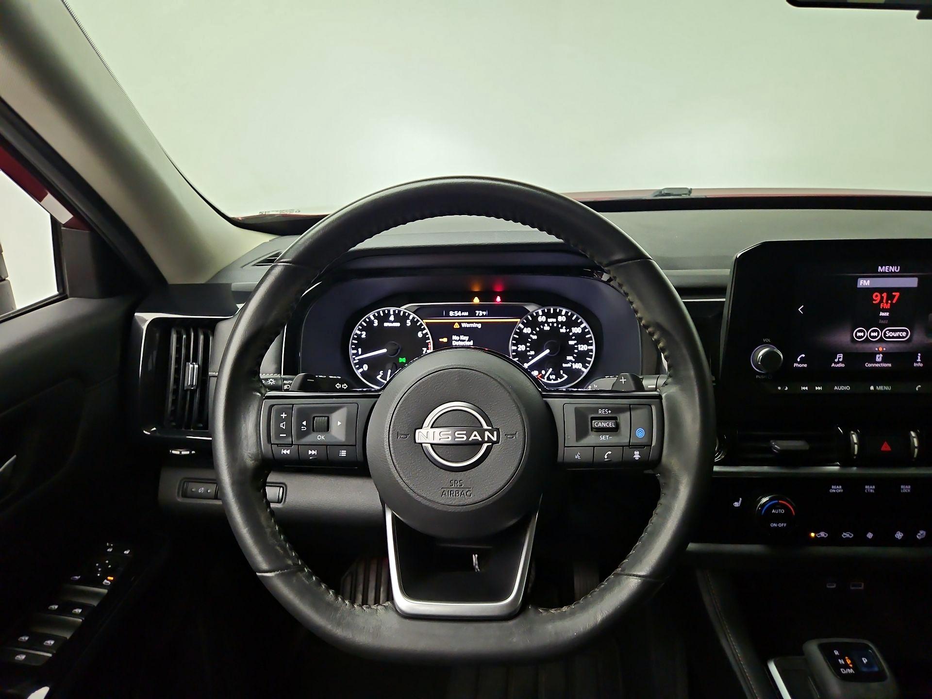 Thumbnail: 2022 Nissan Pathfinder - 10