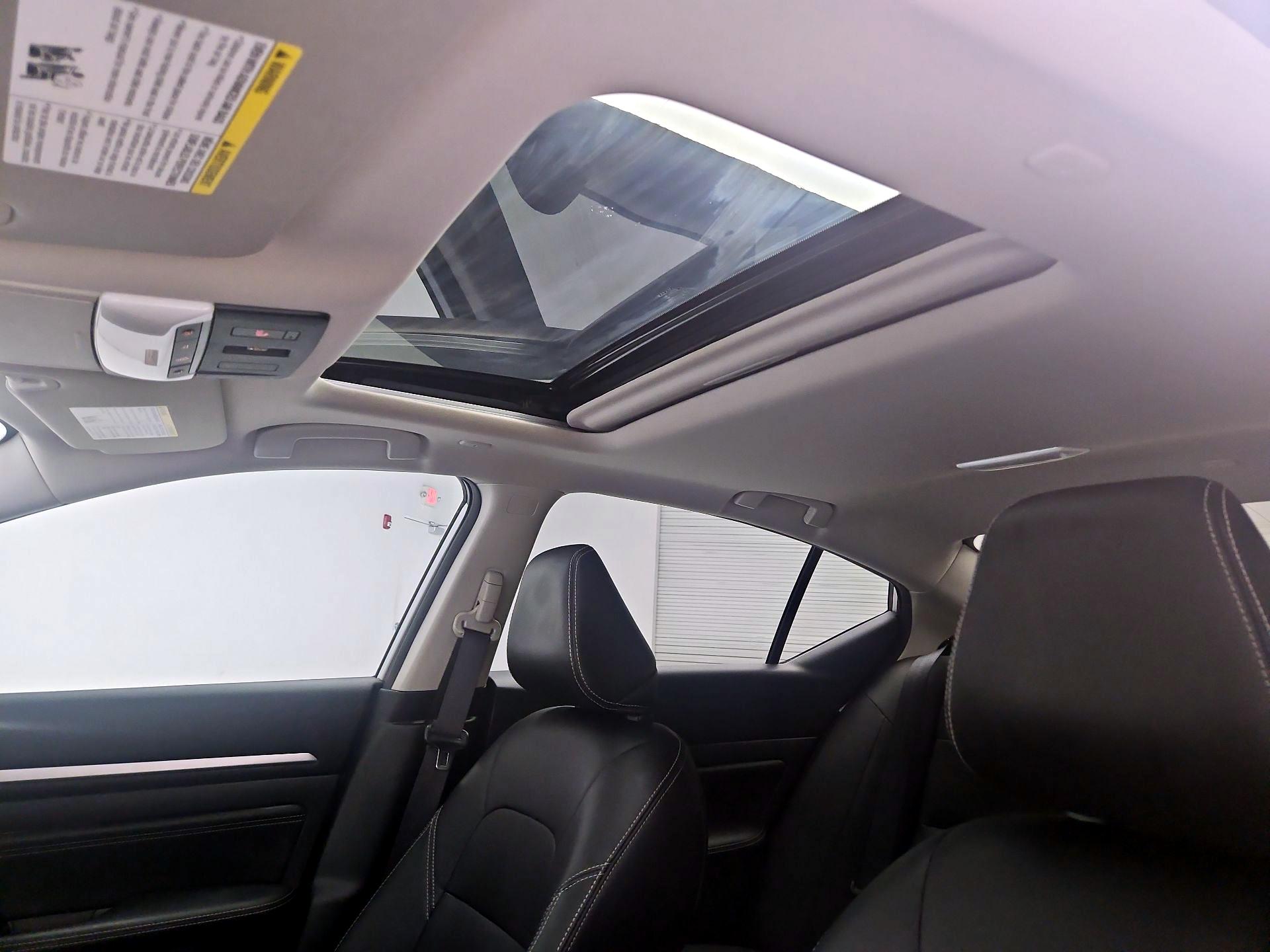 Thumbnail: 2020 Nissan Altima - 19