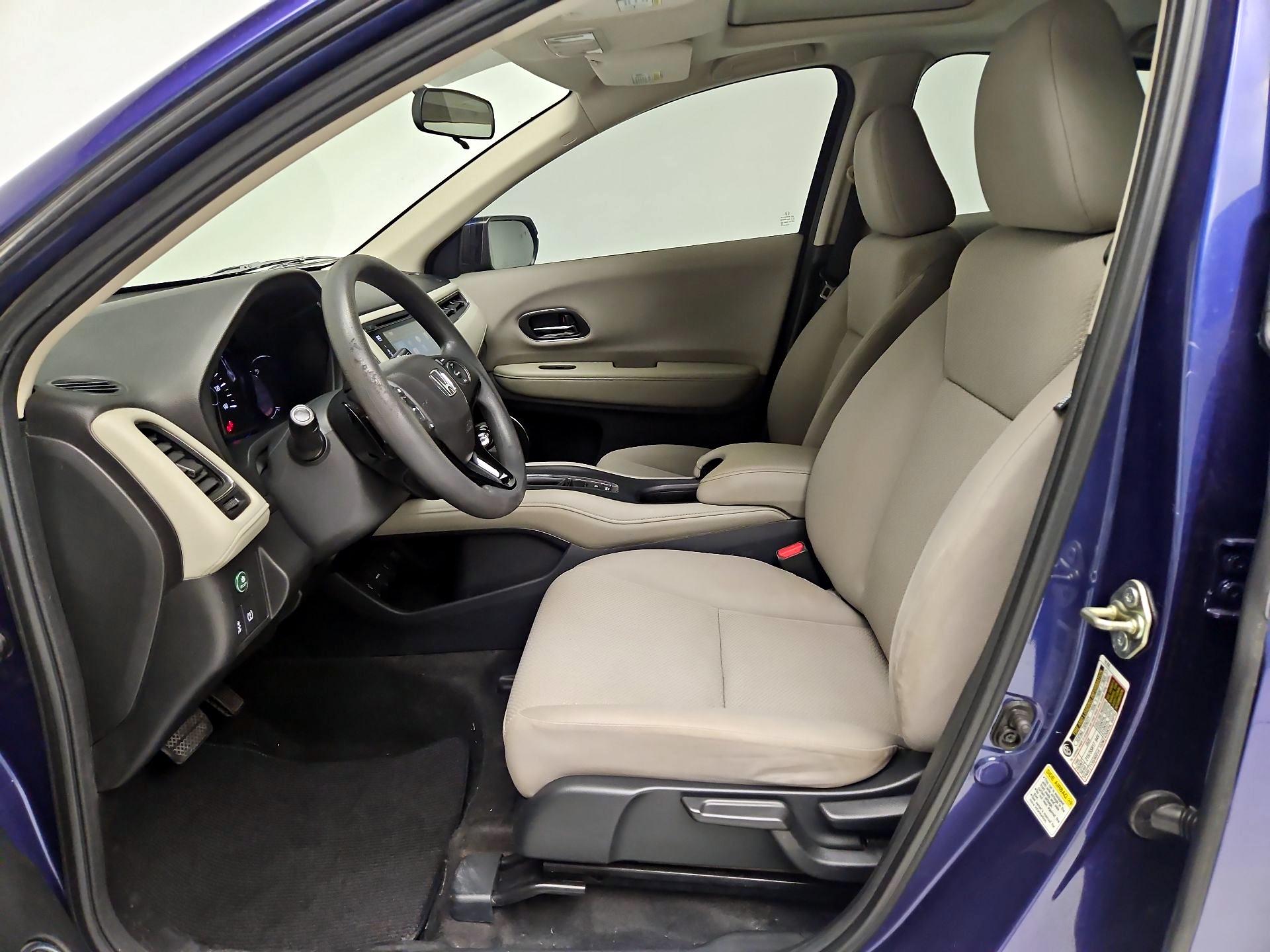 Thumbnail: 2016 Honda HR-V - 11