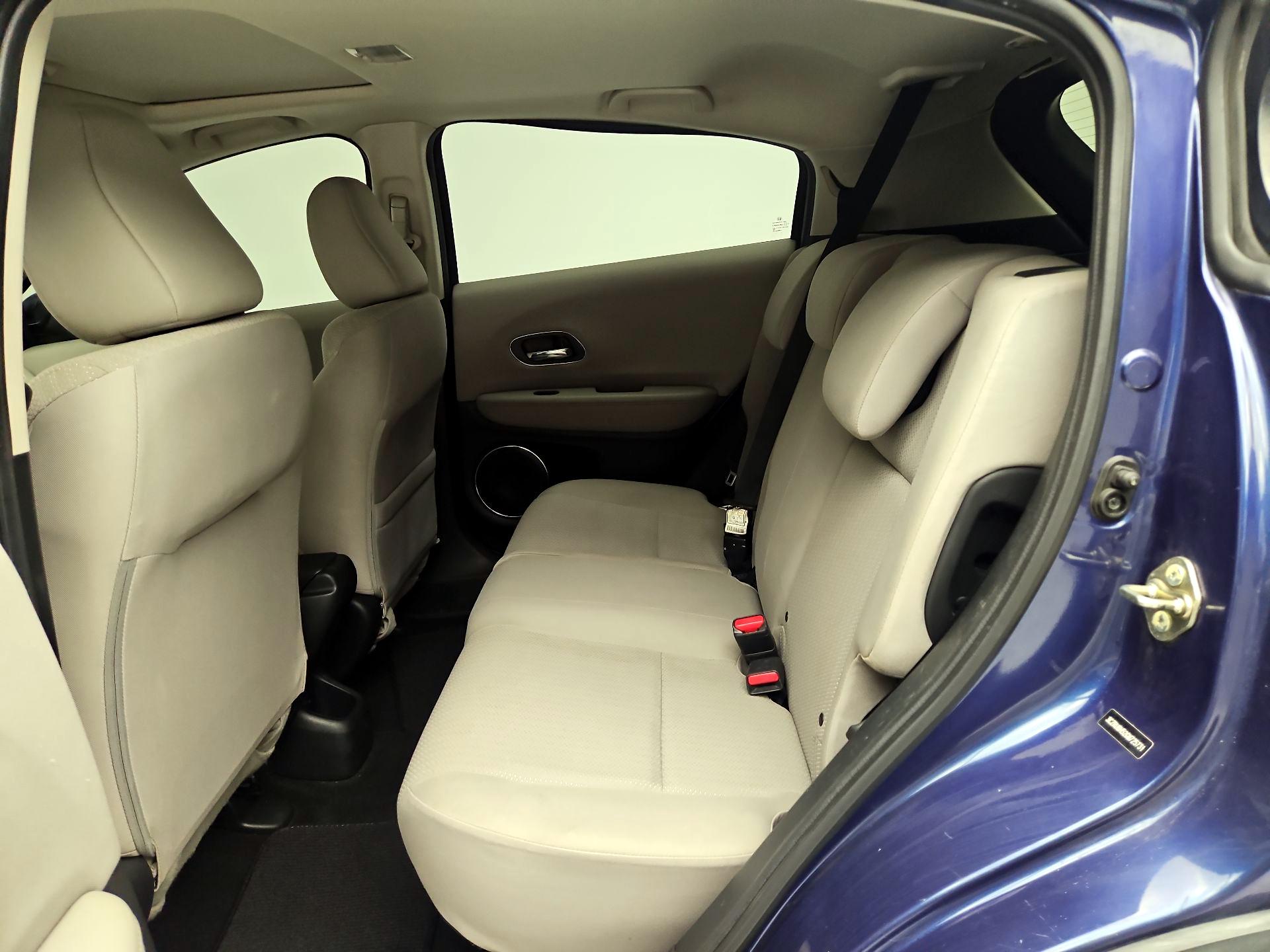 Thumbnail: 2016 Honda HR-V - 20