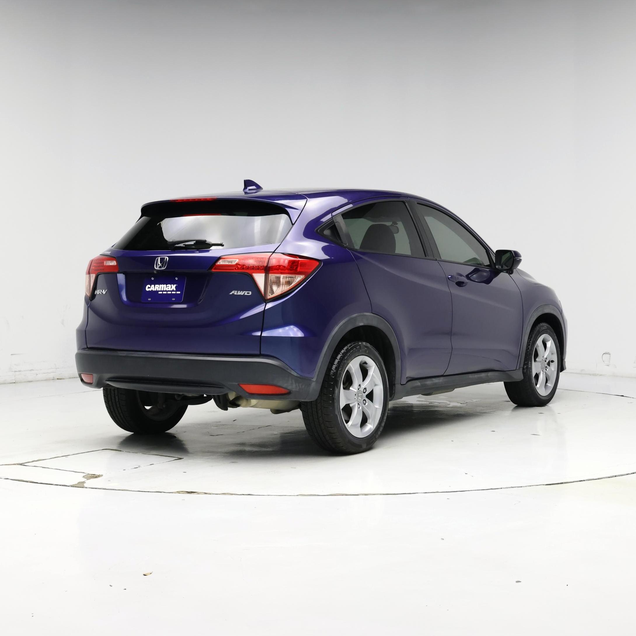 Thumbnail: 2016 Honda HR-V - 8