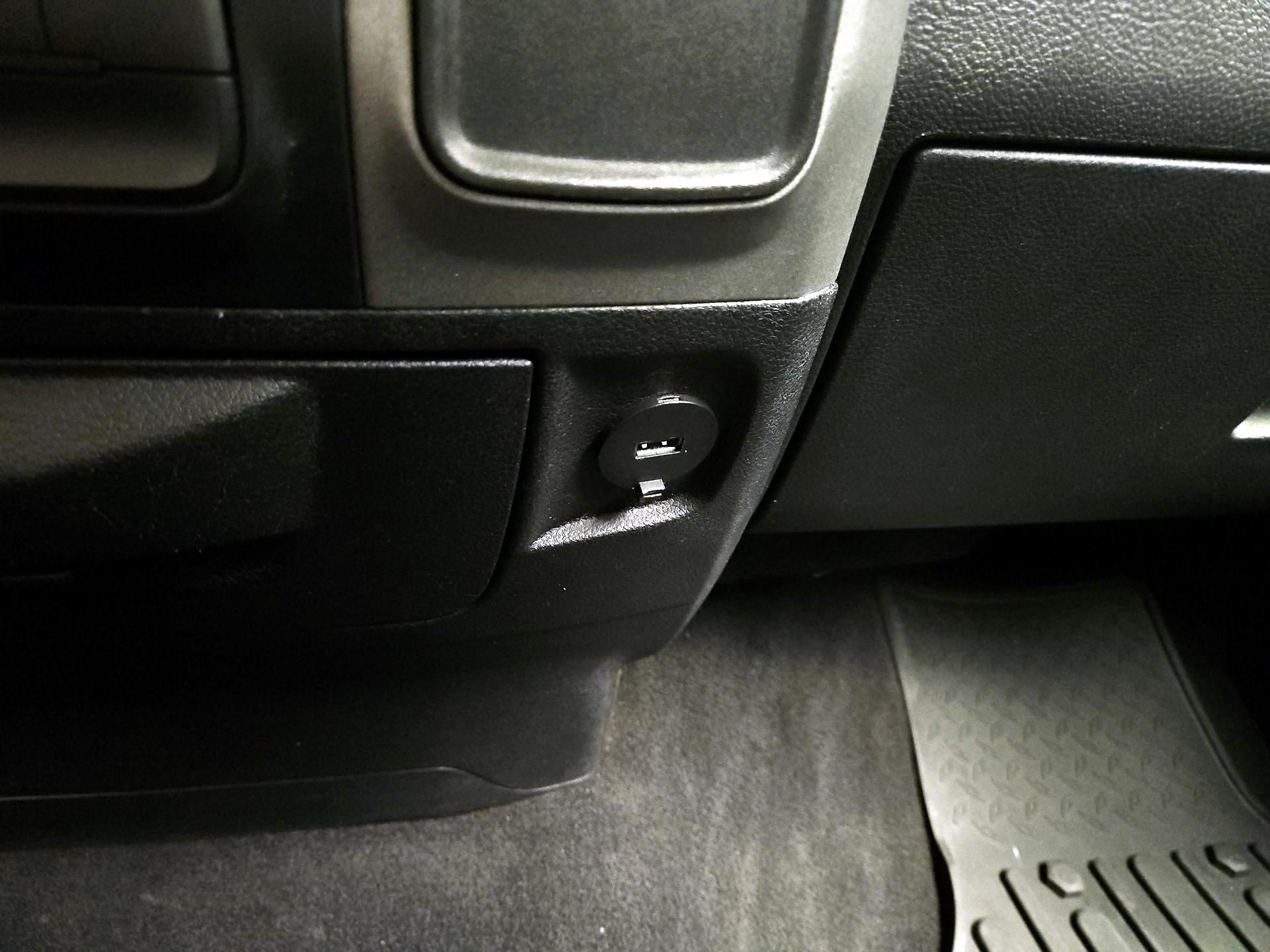 Thumbnail: 2014 RAM 1500 - 19