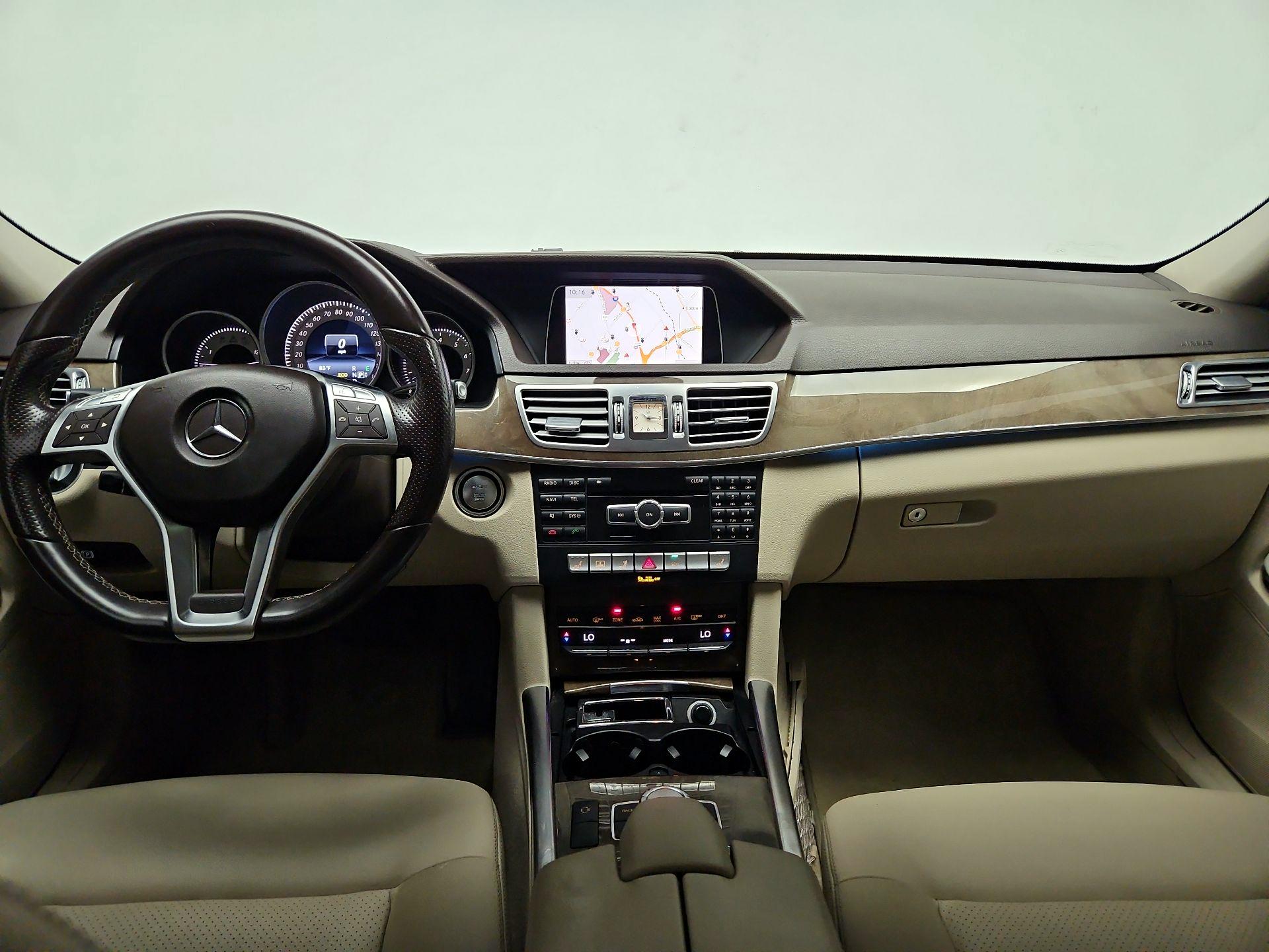 Thumbnail: 2014 Mercedes-Benz E-Class - 9