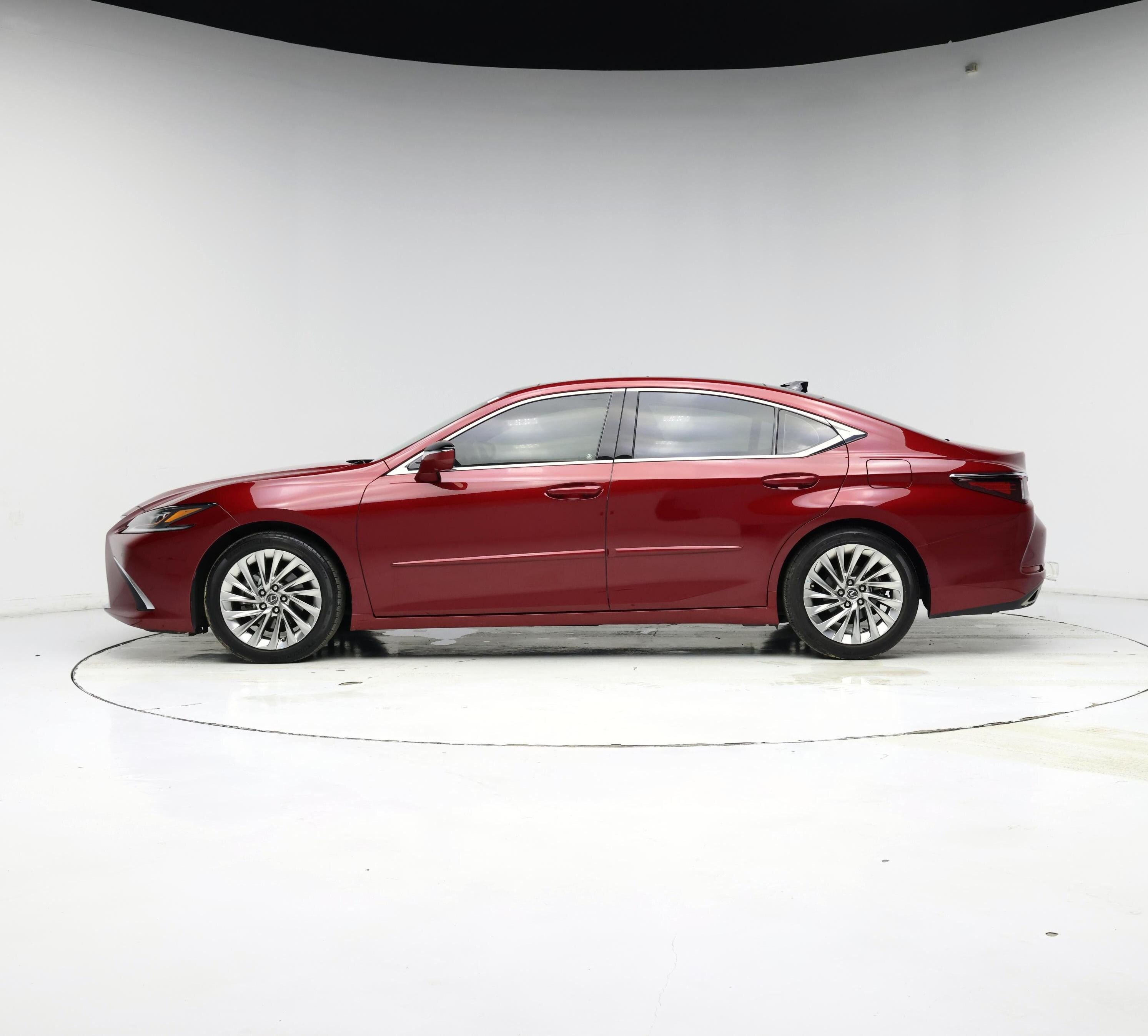 Thumbnail: 2020 Lexus ES - 3