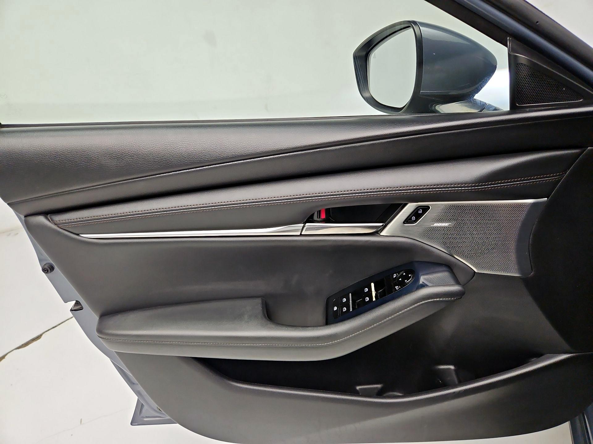 Thumbnail: 2019 Mazda Mazda3 - 12