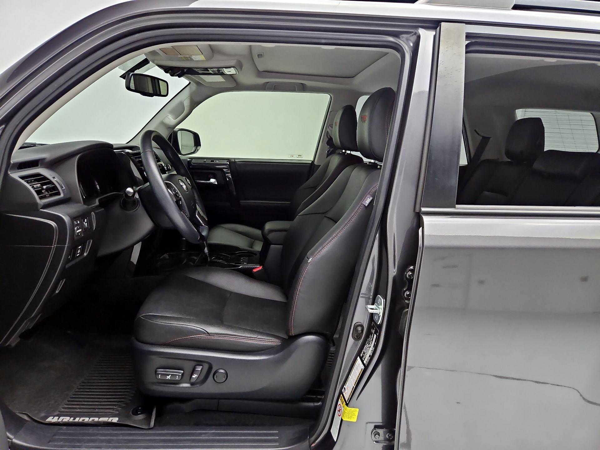 Thumbnail: 2019 Toyota 4Runner - 11