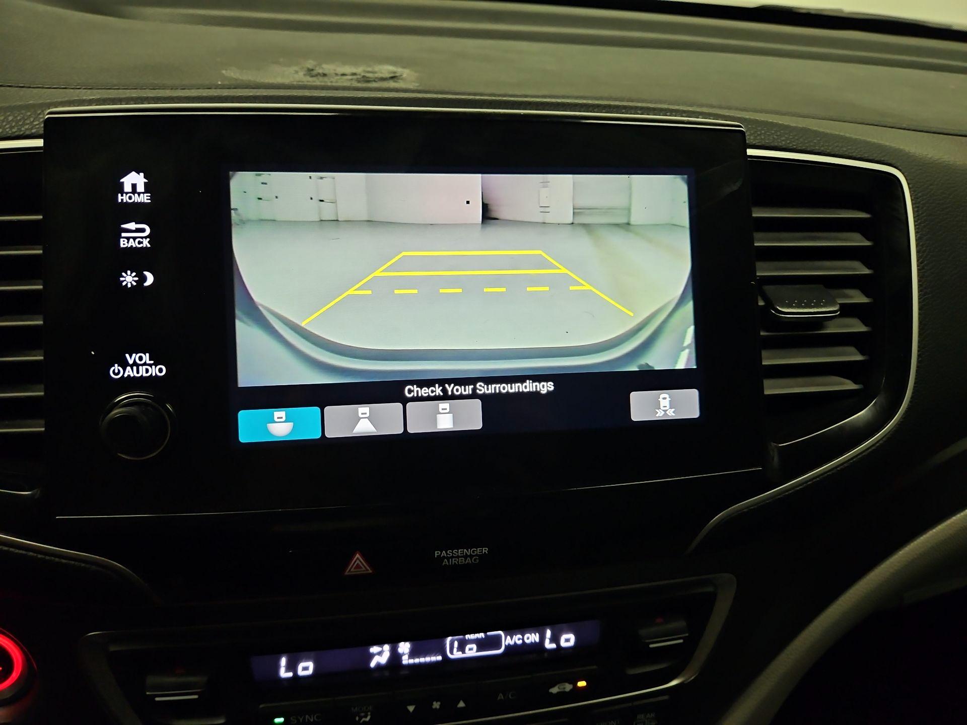 Thumbnail: 2019 Honda Pilot - 14