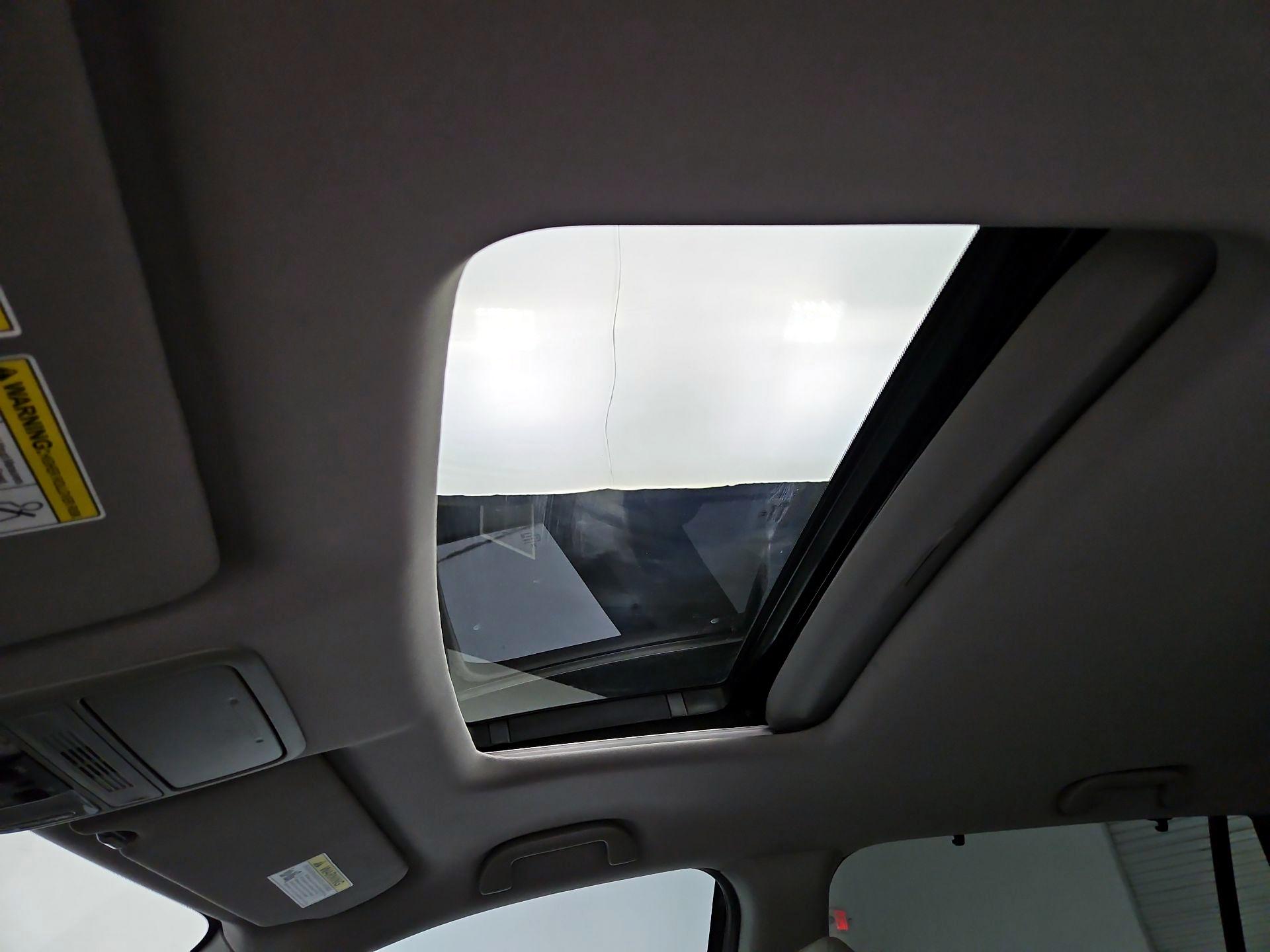 Thumbnail: 2019 Honda Pilot - 19