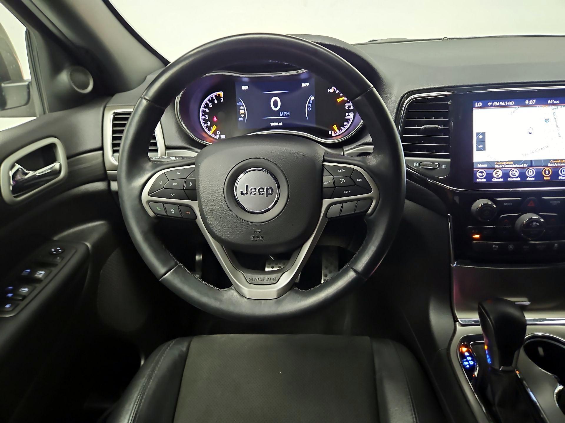 Thumbnail: 2022 Jeep Grand Cherokee - 10