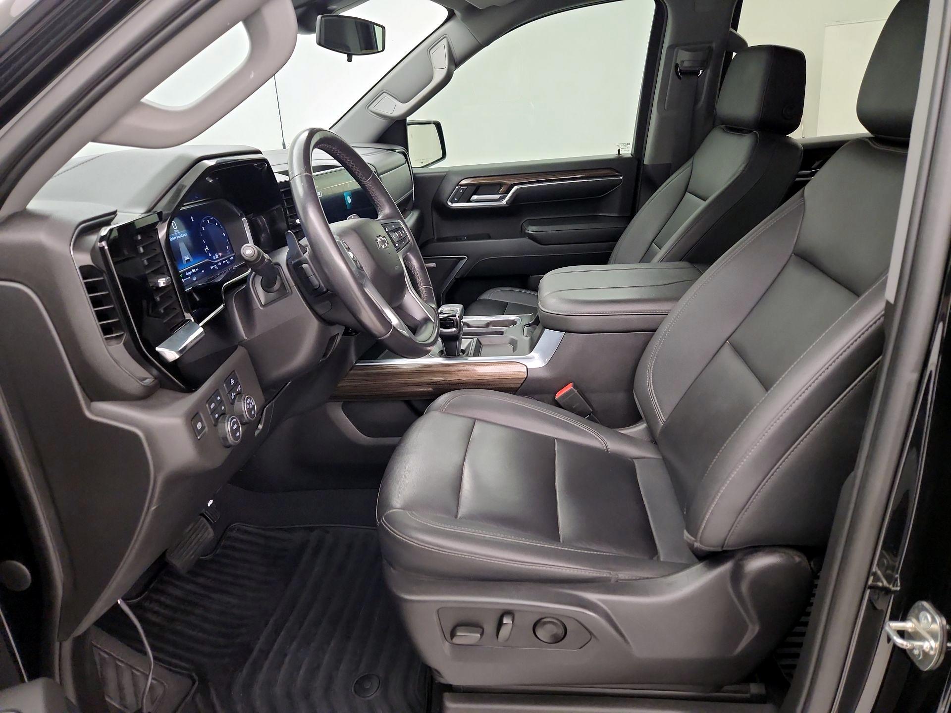 Thumbnail: 2023 Chevrolet Silverado 1500 - 11