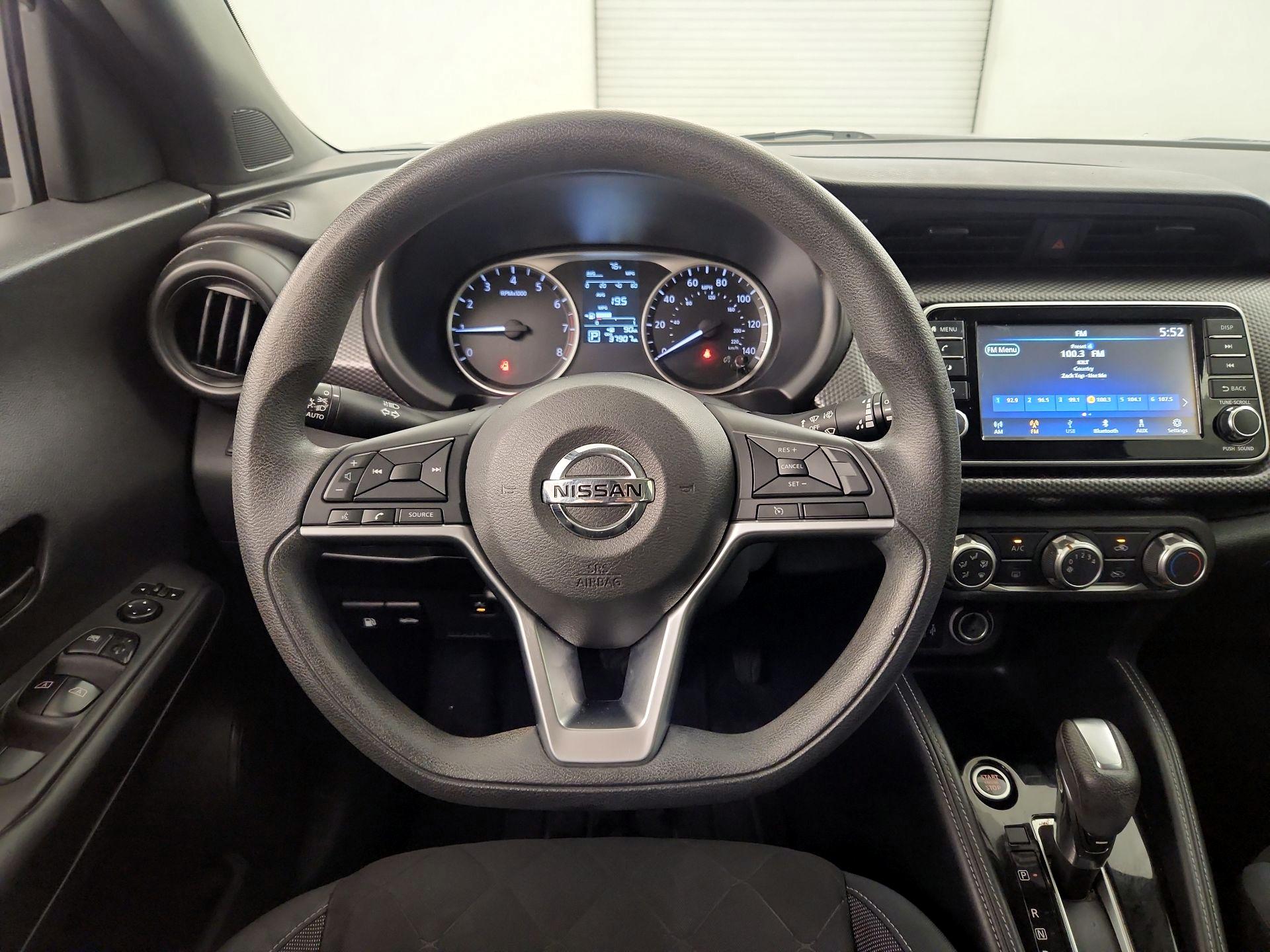 Thumbnail: 2019 Nissan Kicks - 10