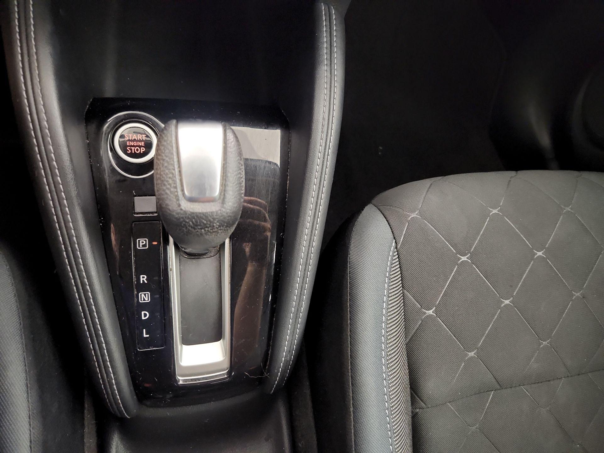 Thumbnail: 2019 Nissan Kicks - 17