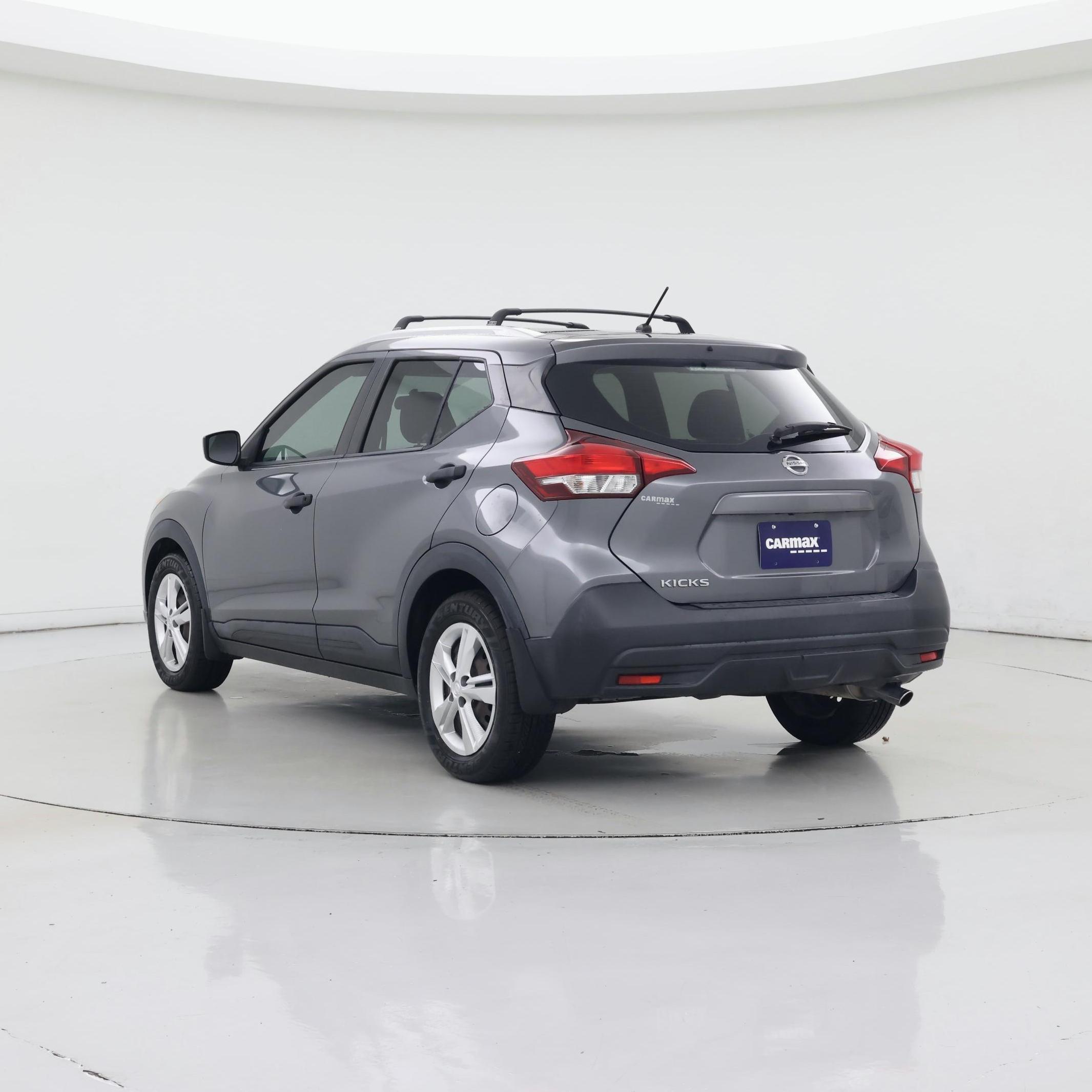 Thumbnail: 2019 Nissan Kicks - 2
