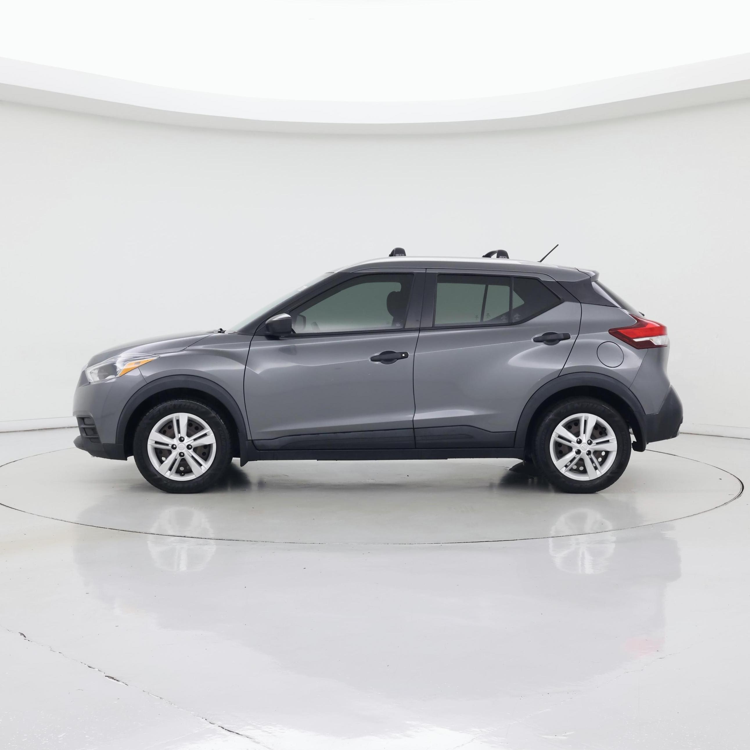 Thumbnail: 2019 Nissan Kicks - 3