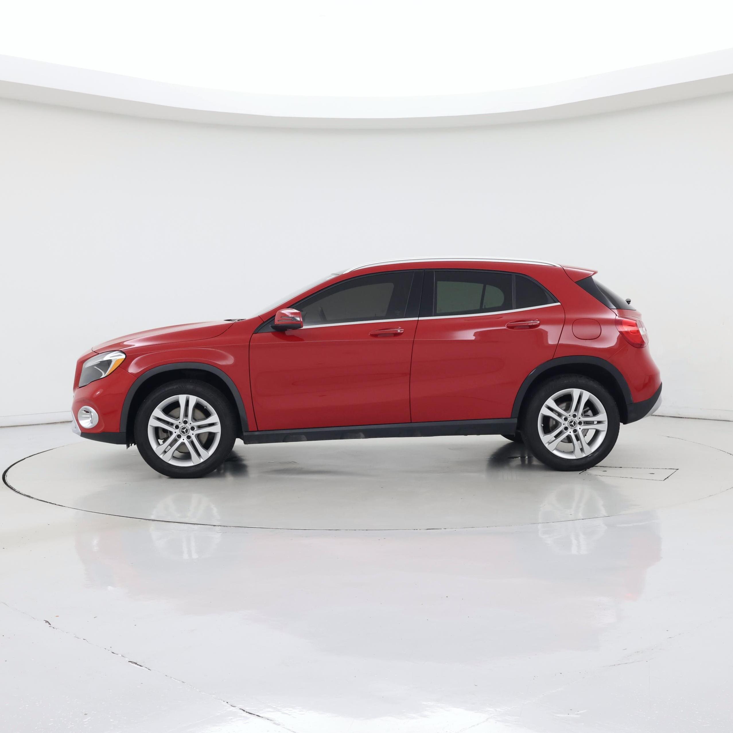 Thumbnail: 2020 Mercedes-Benz GLA - 3