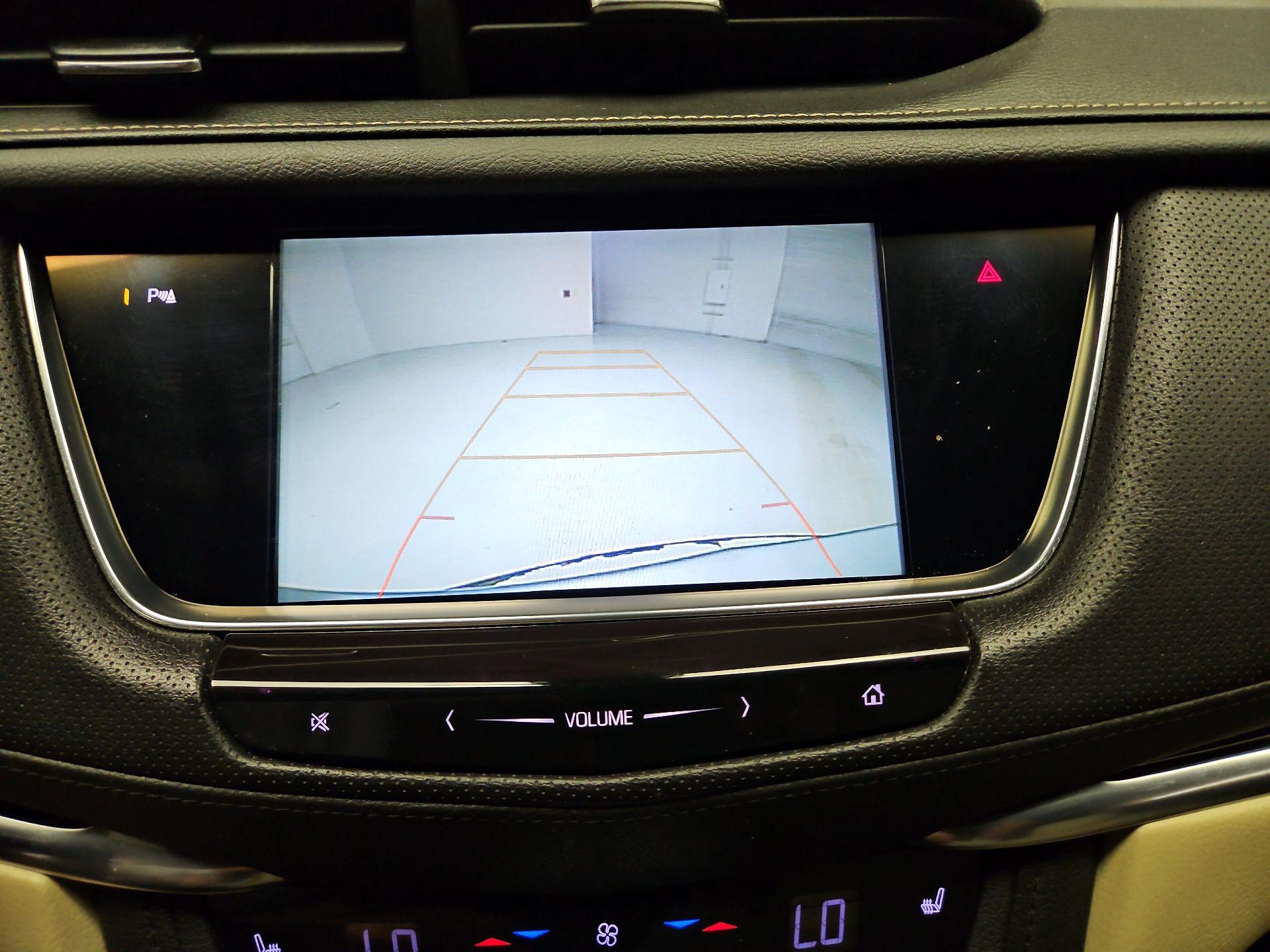 Thumbnail: 2018 Cadillac XT5 - 15