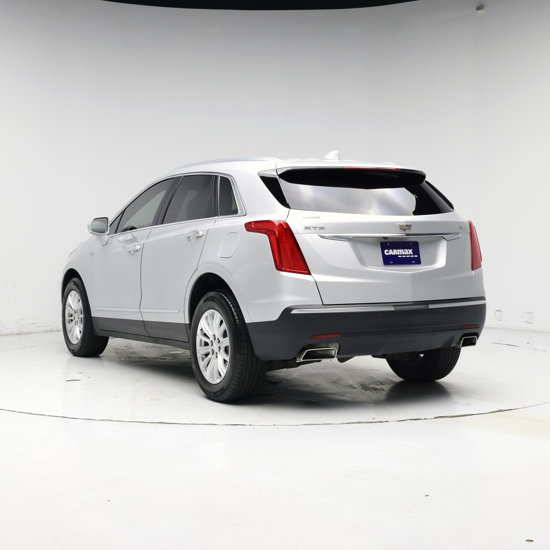 Thumbnail: 2018 Cadillac XT5 - 2