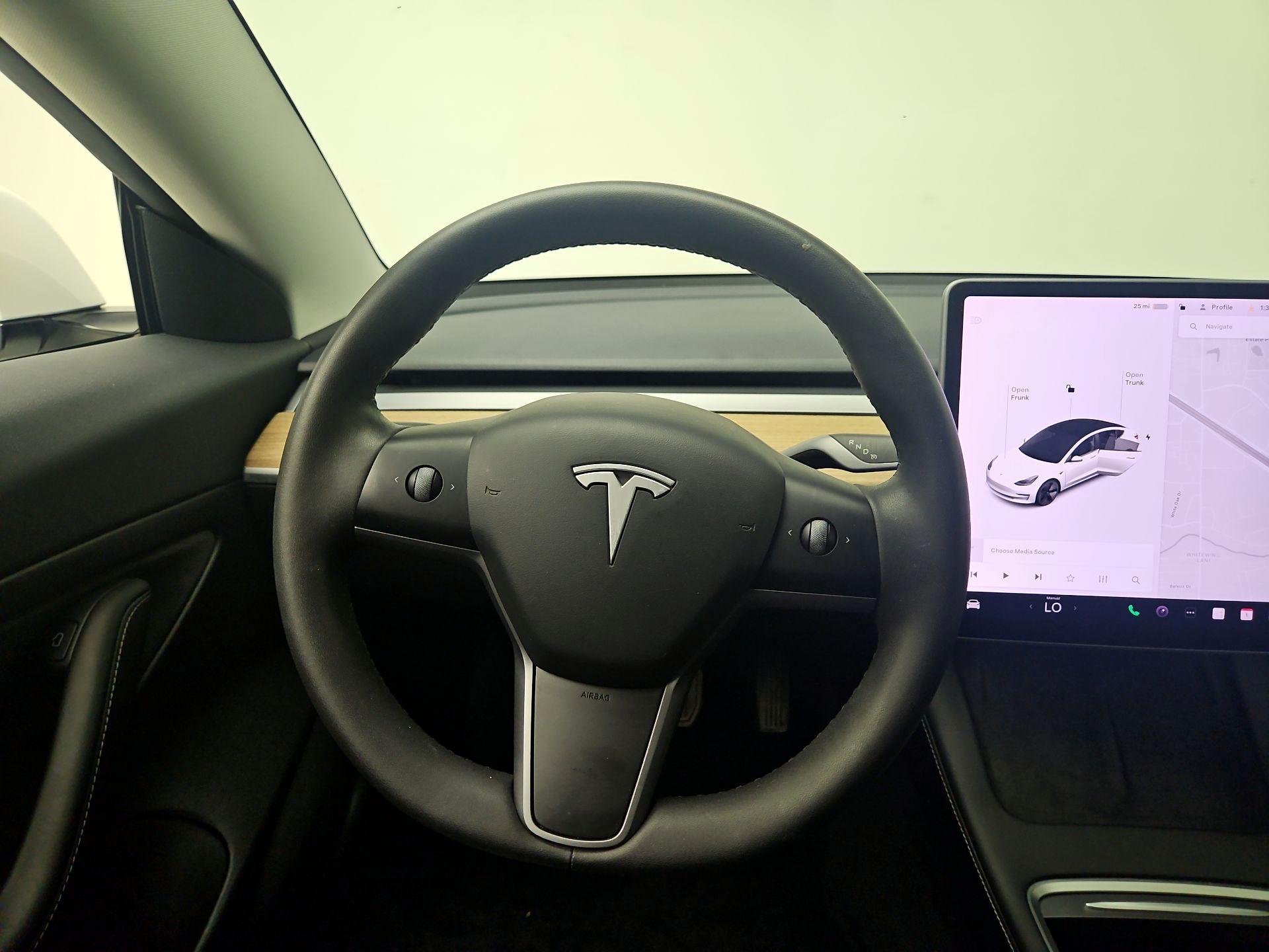 Thumbnail: 2021 Tesla Model 3 - 10