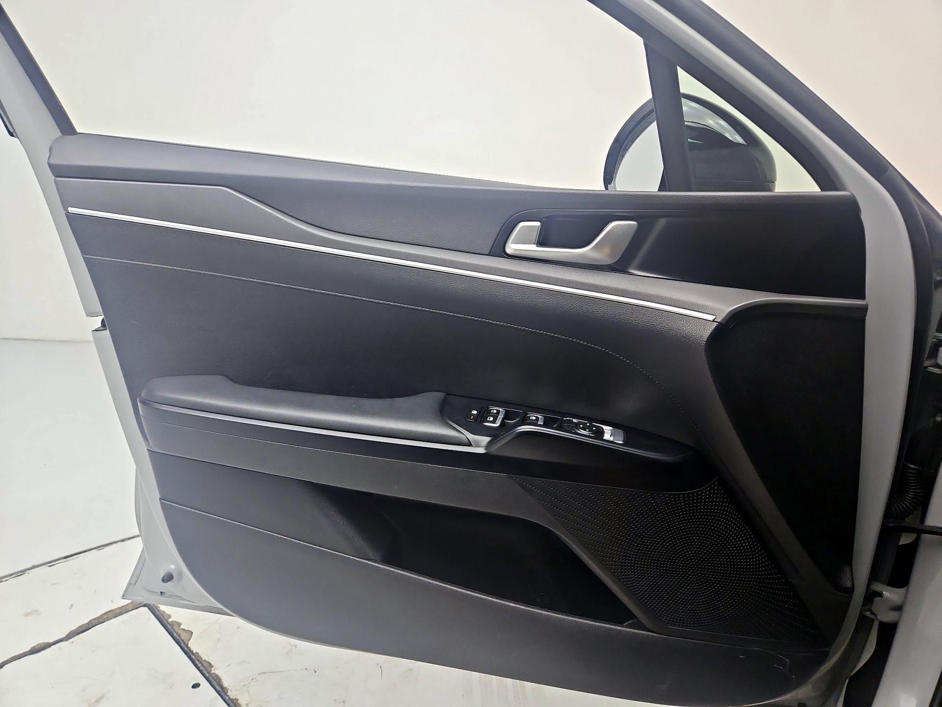 Thumbnail: 2022 Kia K5 - 12