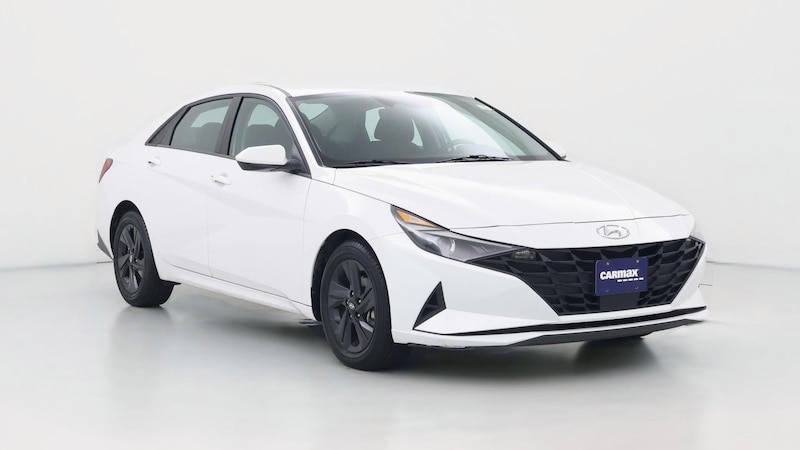 2022 Hyundai Elantra SEL Hero Image