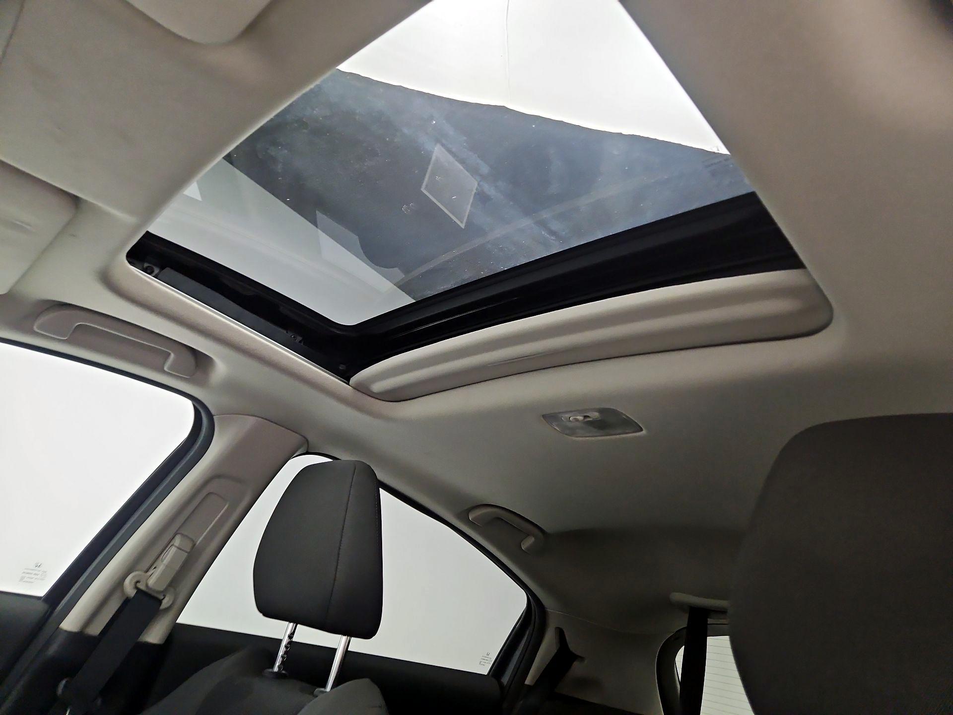 Thumbnail: 2019 Honda HR-V - 17
