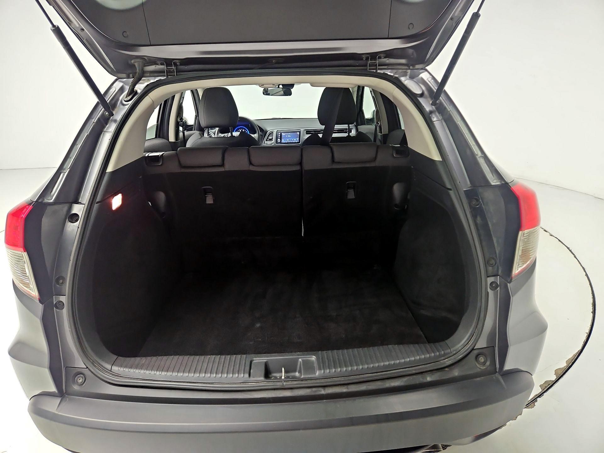 Thumbnail: 2019 Honda HR-V - 19