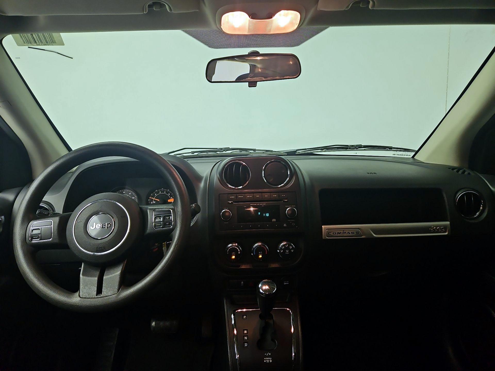 Thumbnail: 2014 Jeep Compass - 9