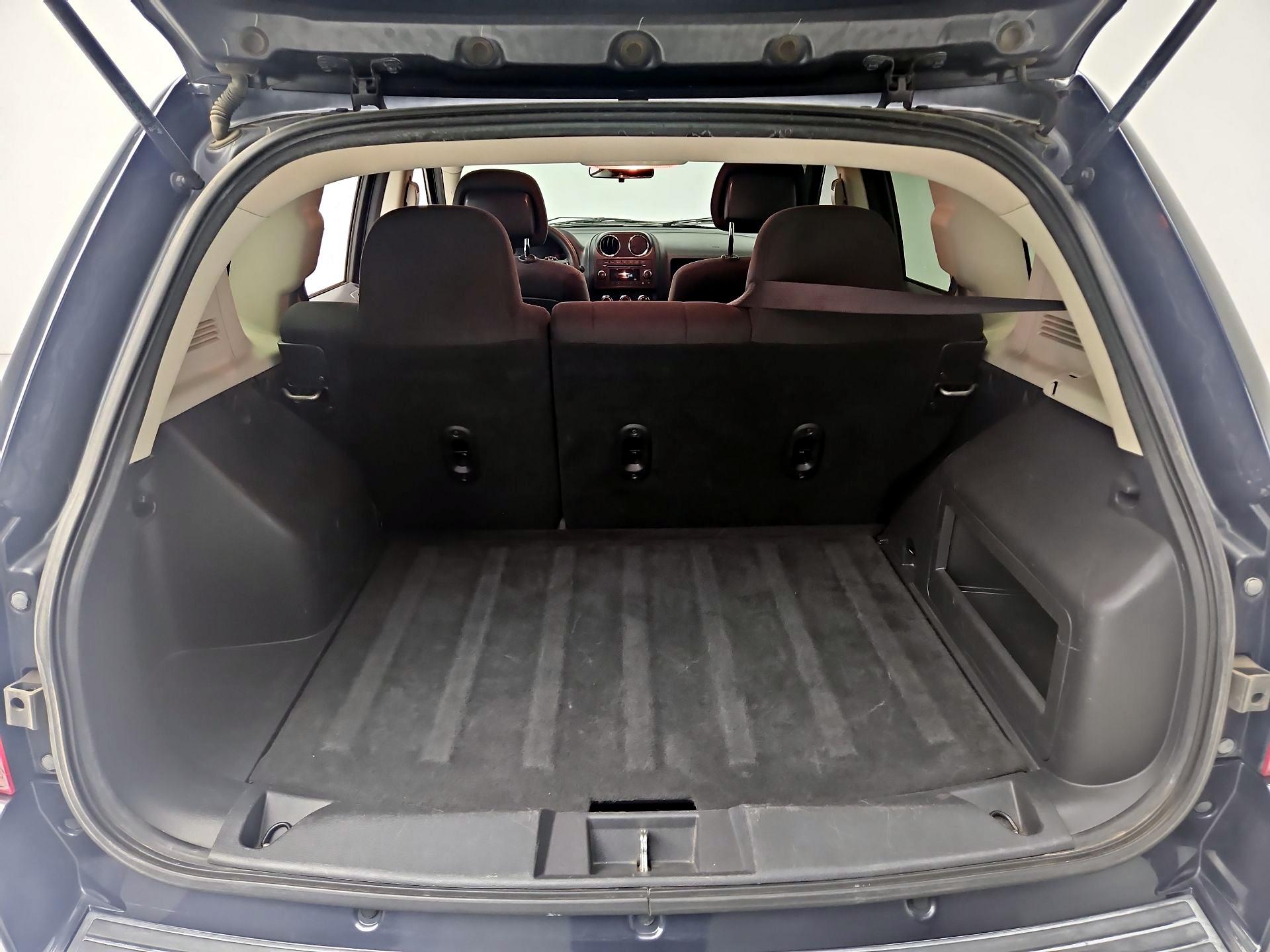 Thumbnail: 2014 Jeep Compass - 18