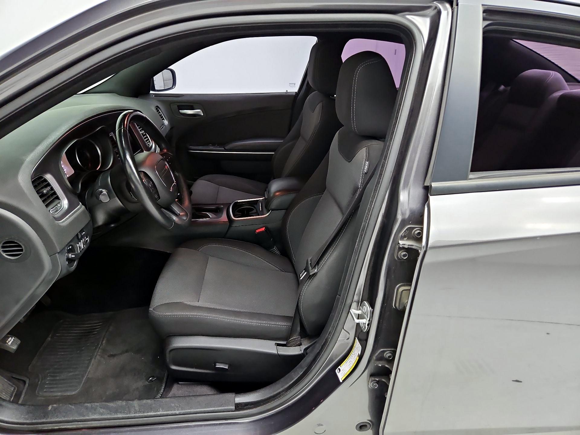 Thumbnail: 2018 Dodge Charger - 11