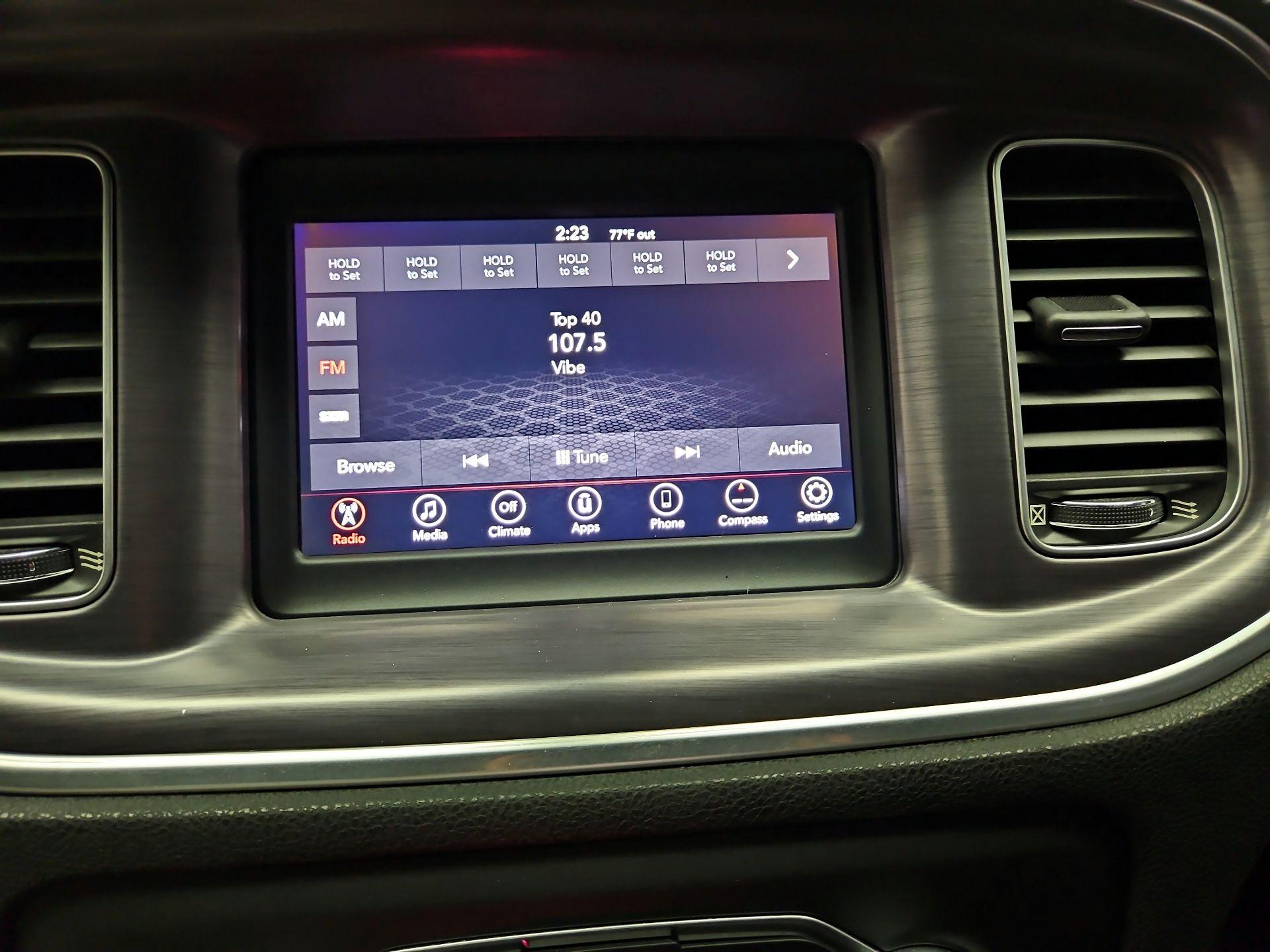 Thumbnail: 2018 Dodge Charger - 15