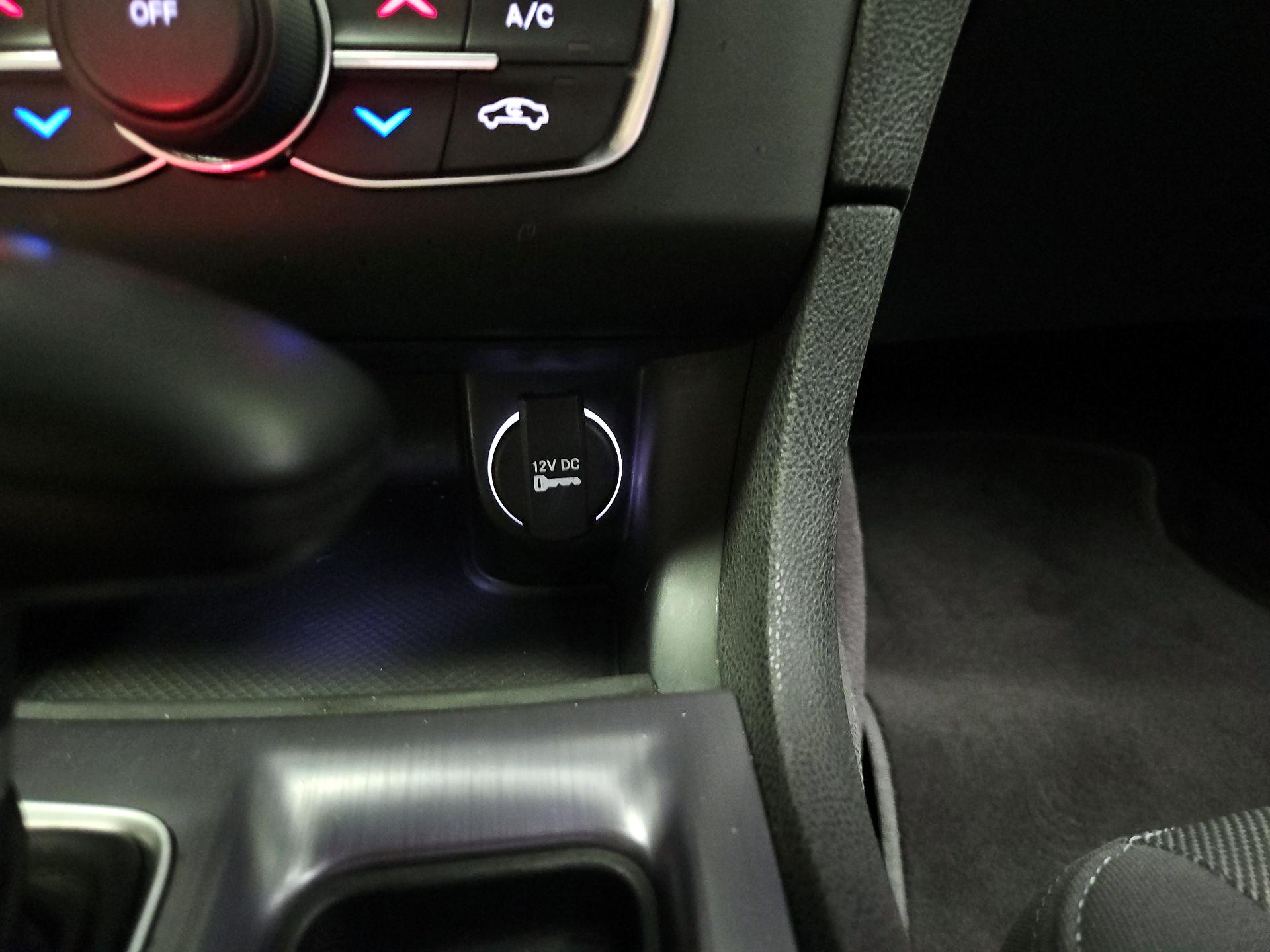 Thumbnail: 2018 Dodge Charger - 18