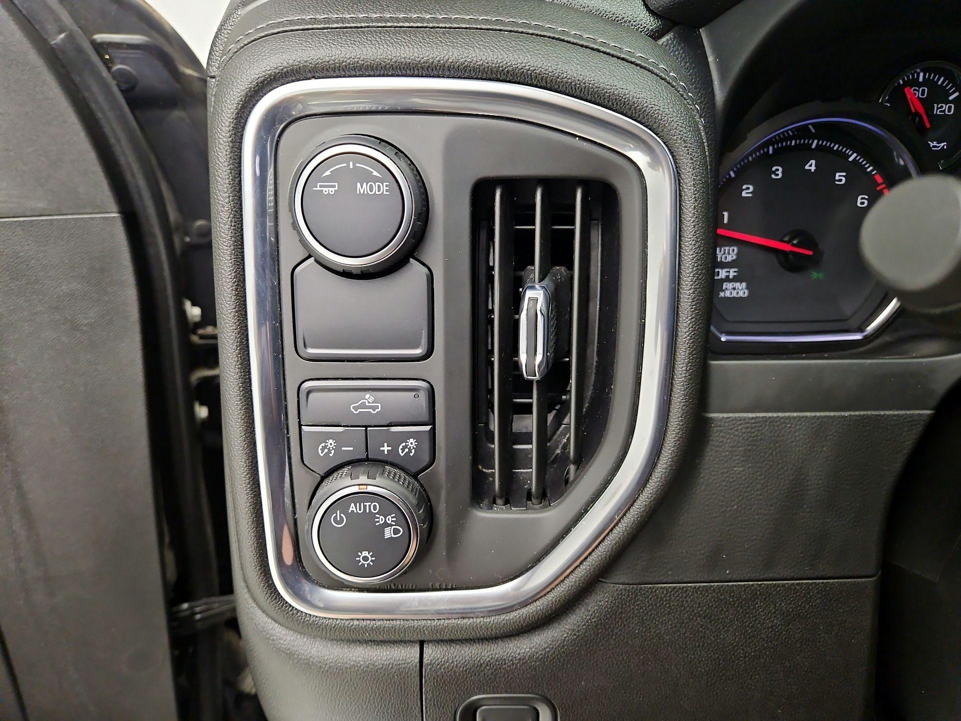 Thumbnail: 2021 Chevrolet Silverado 1500 - 13