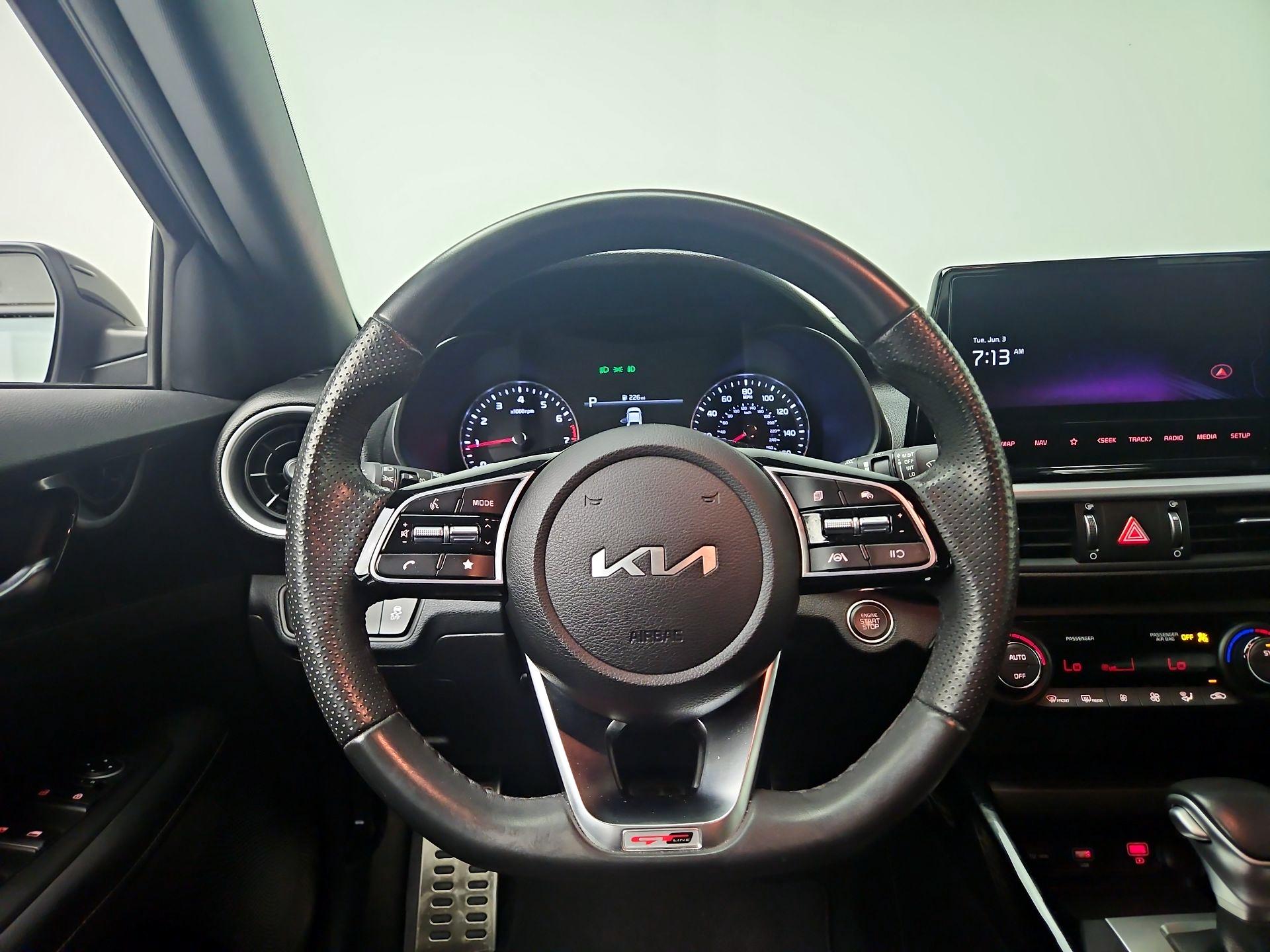 Thumbnail: 2023 Kia Forte - 10