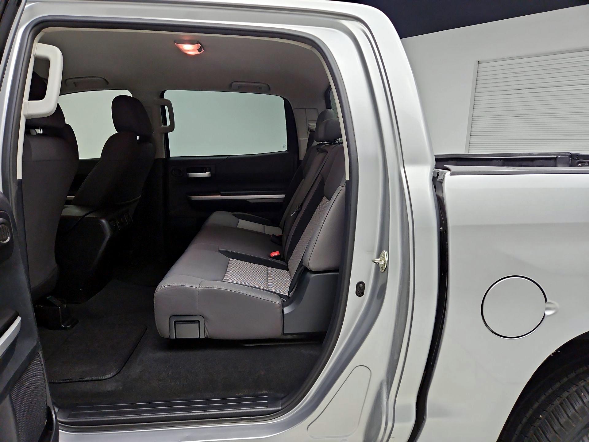 Thumbnail: 2015 Toyota Tundra - 20