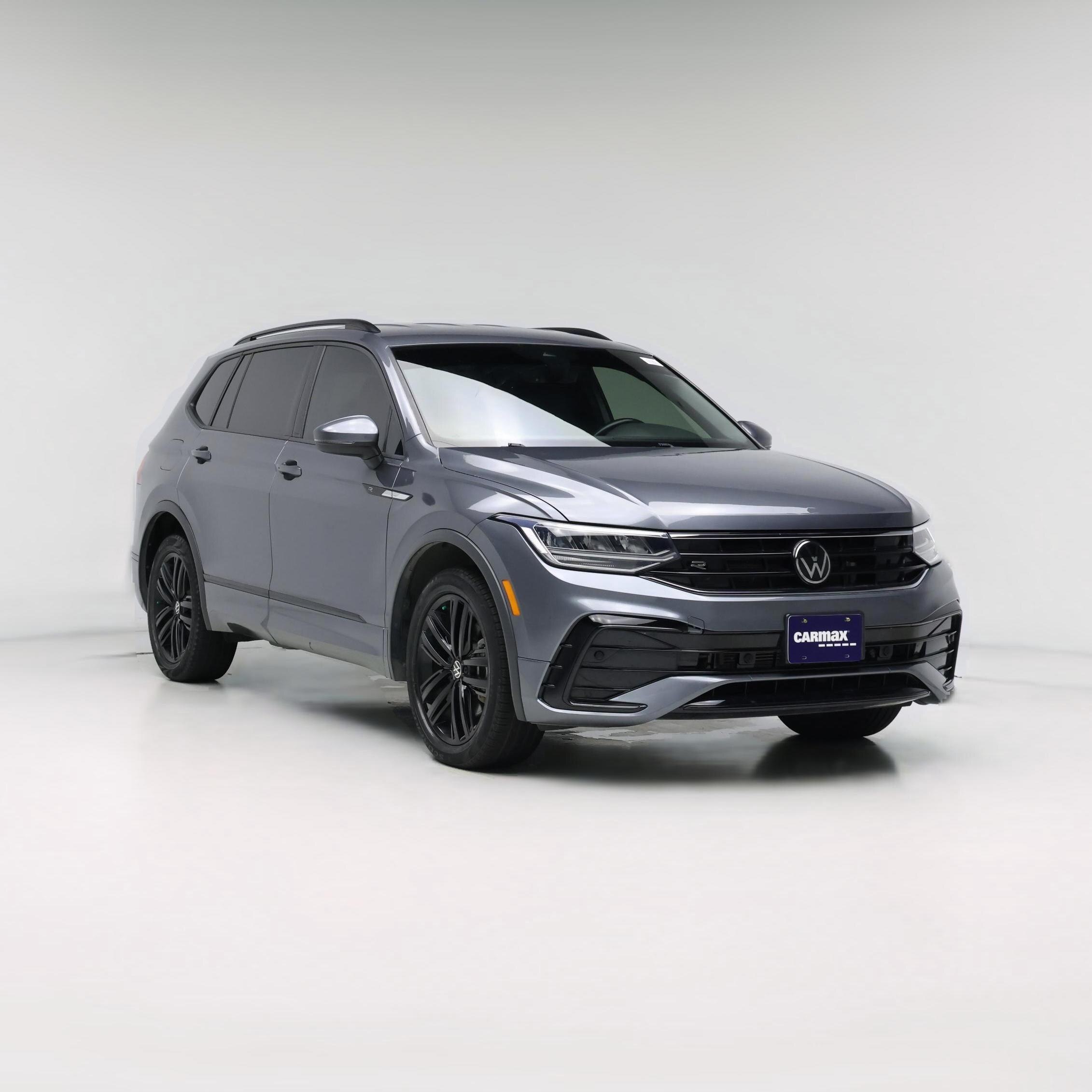 Thumbnail: 2022 Volkswagen Tiguan - 1