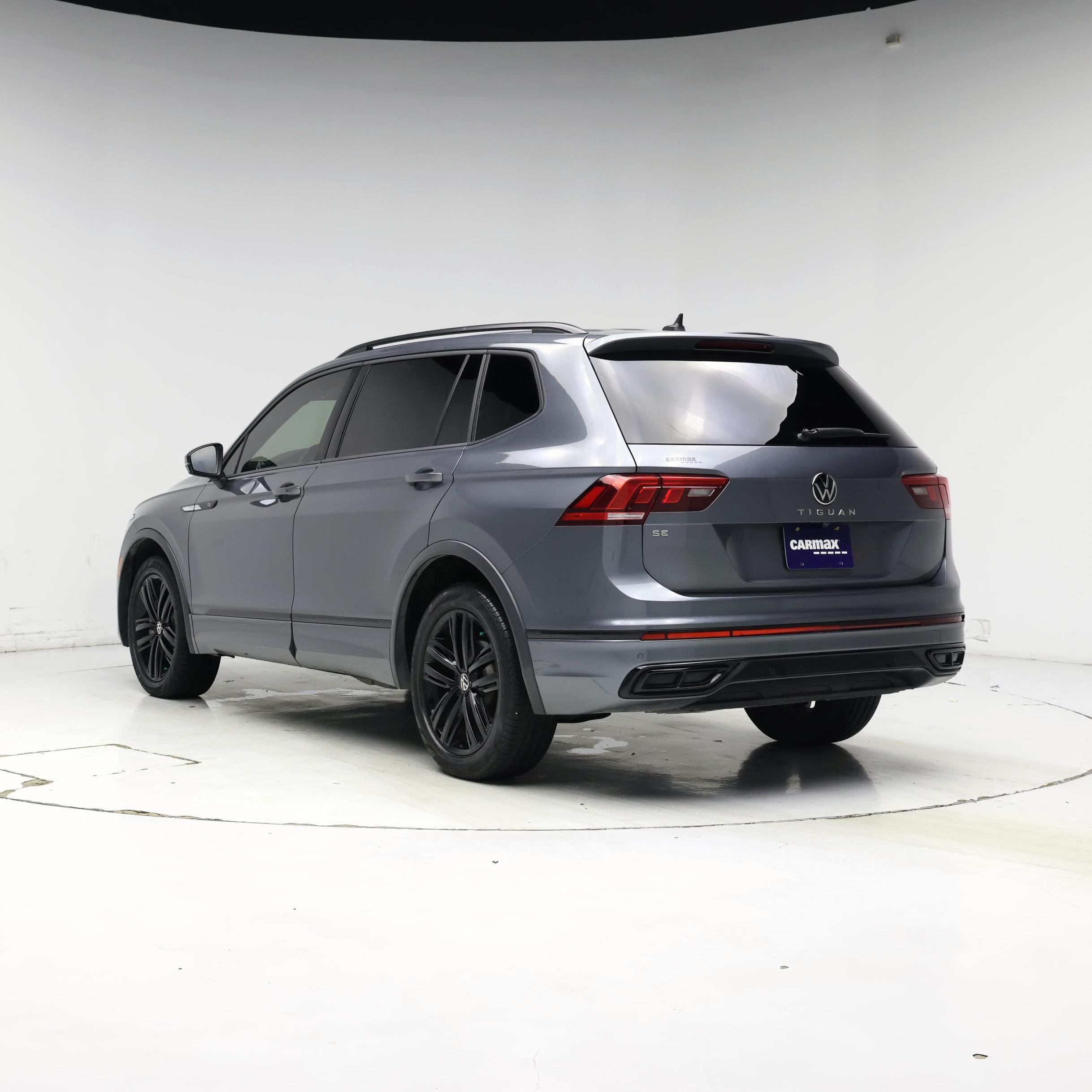 Thumbnail: 2022 Volkswagen Tiguan - 2