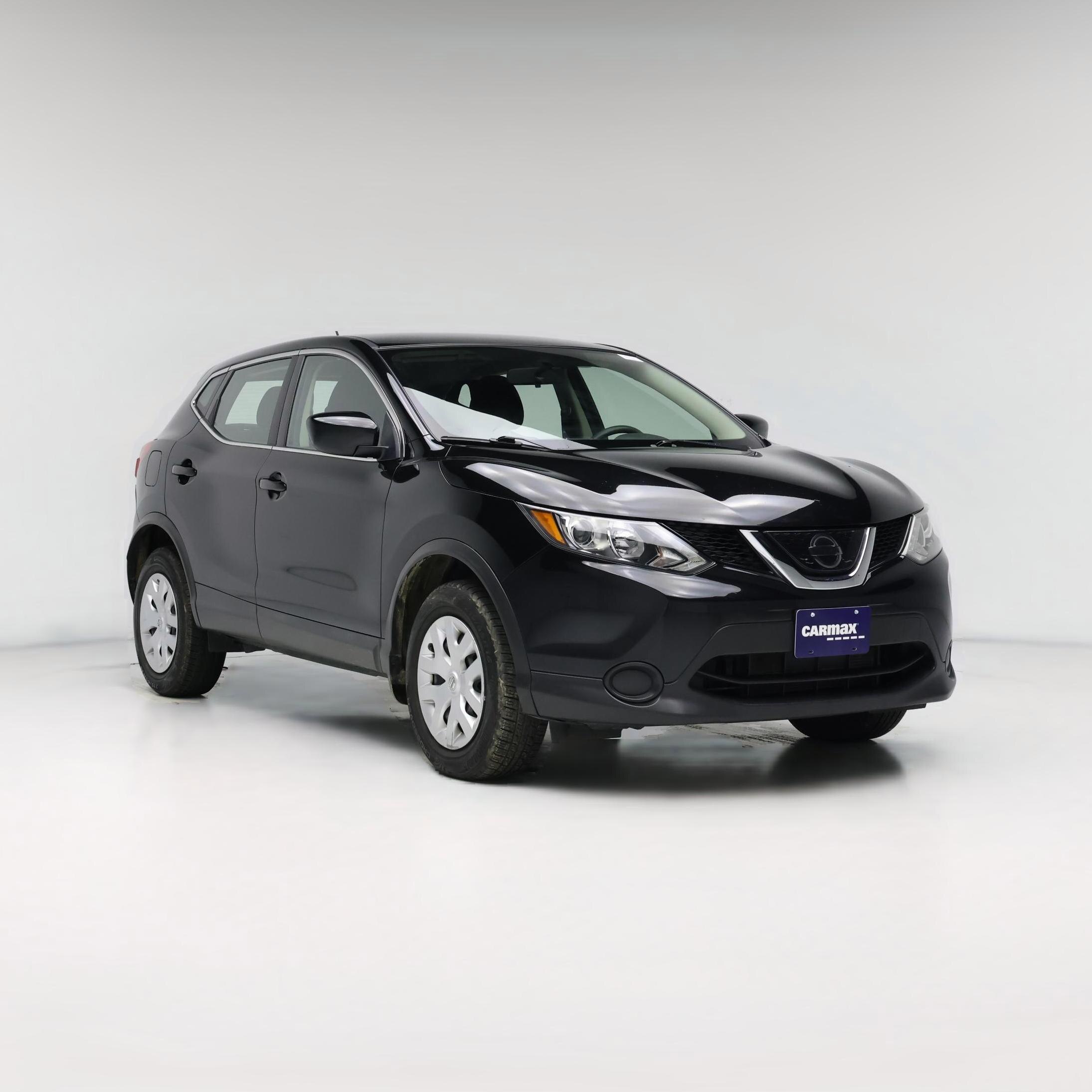Thumbnail: 2019 Nissan Rogue Sport - 1
