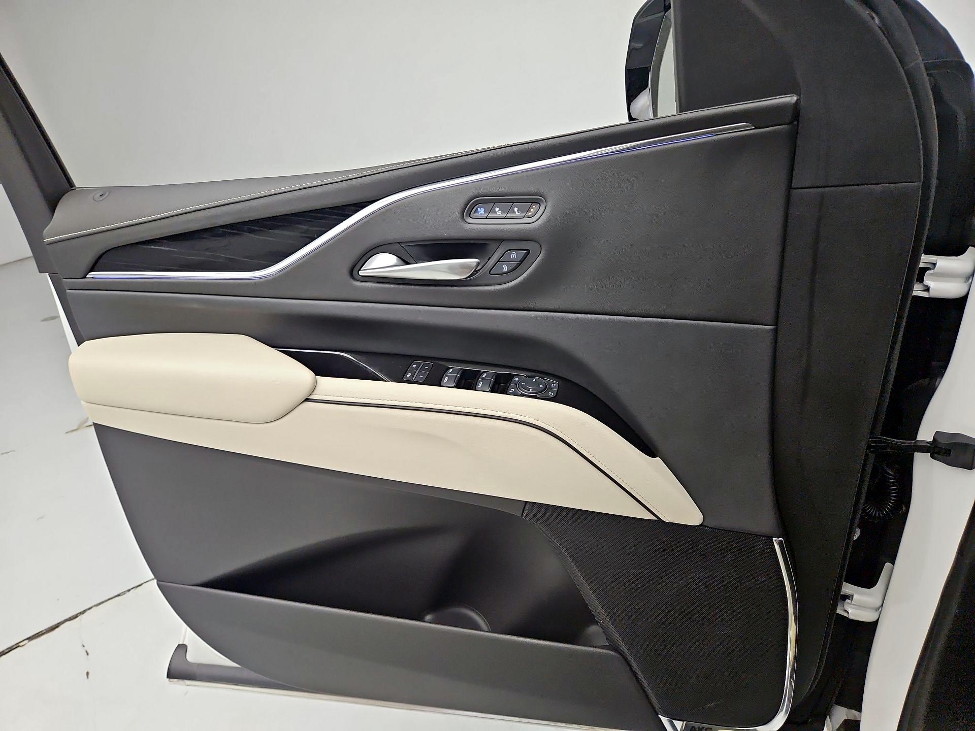 Thumbnail: 2024 Cadillac Escalade - 12