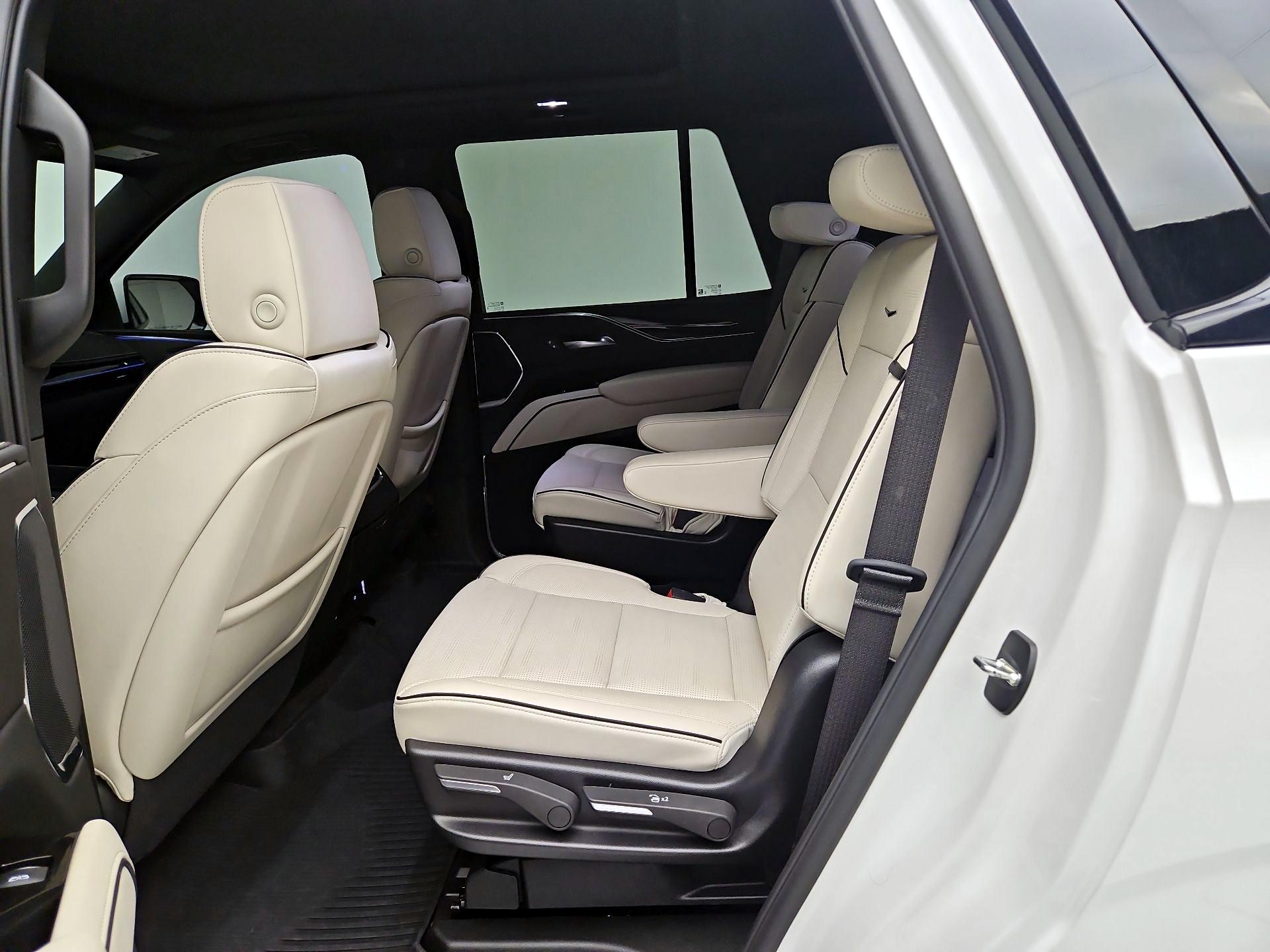 Thumbnail: 2024 Cadillac Escalade - 20