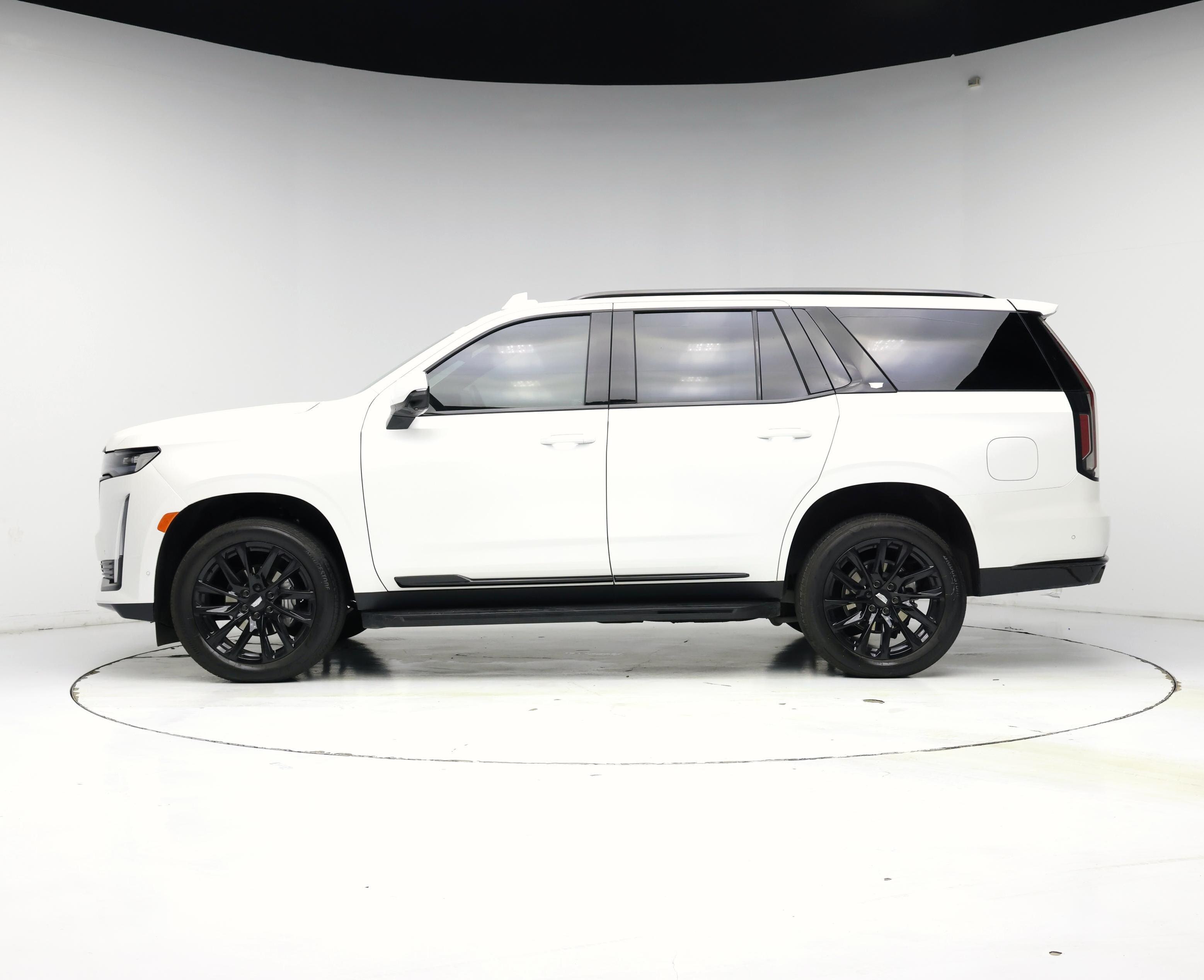 Thumbnail: 2024 Cadillac Escalade - 3