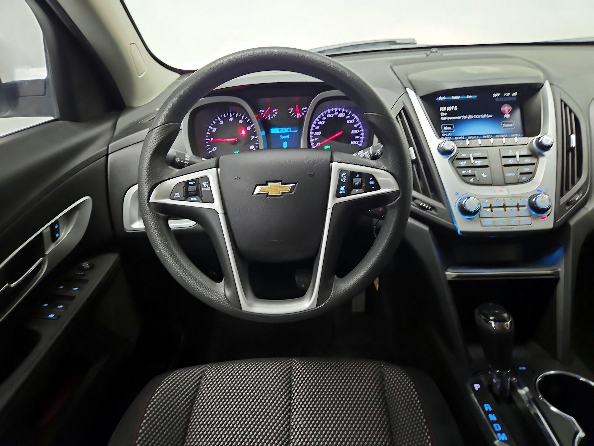 Thumbnail: 2017 Chevrolet Equinox - 10