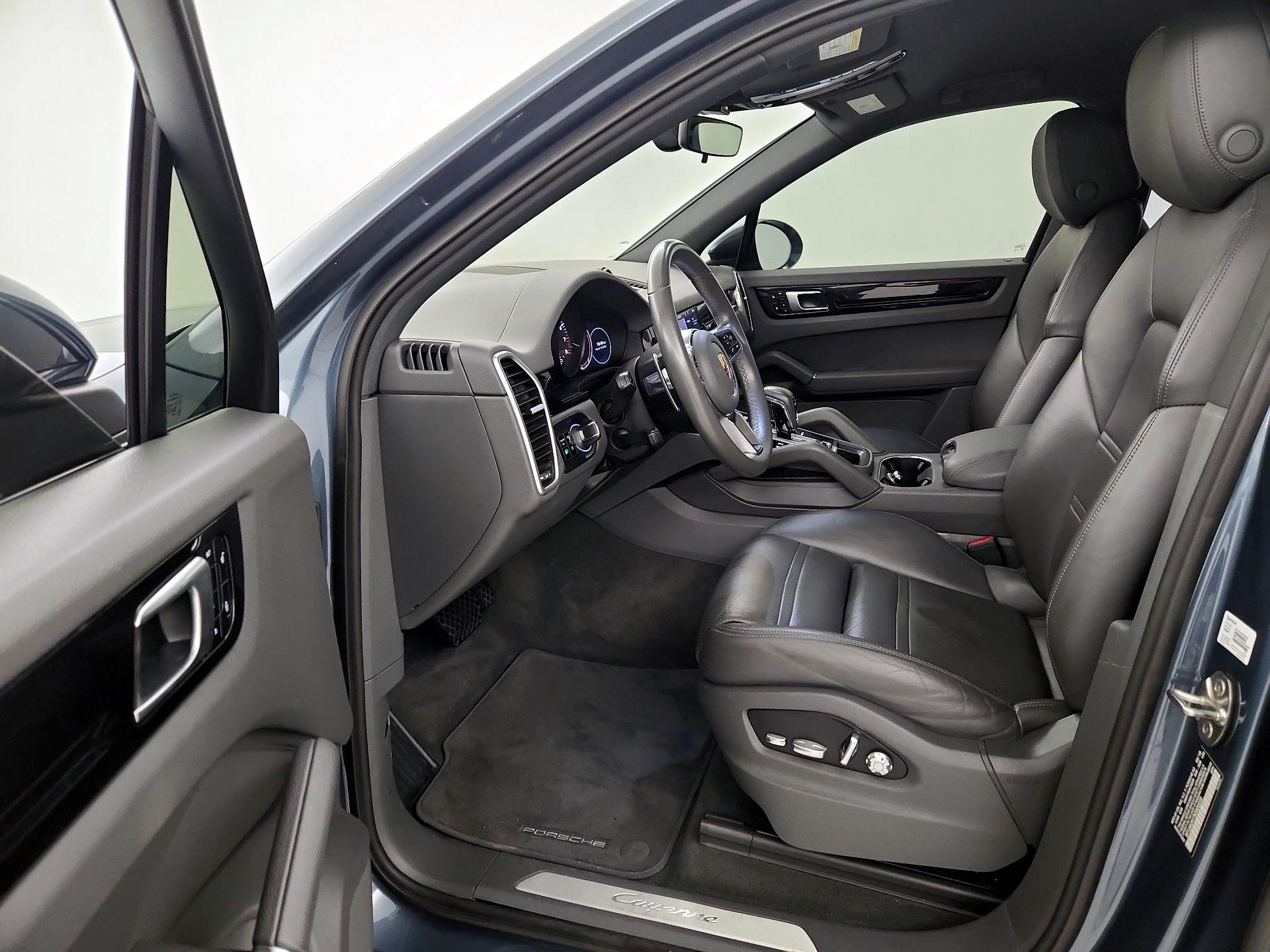 Thumbnail: 2019 Porsche Cayenne - 11