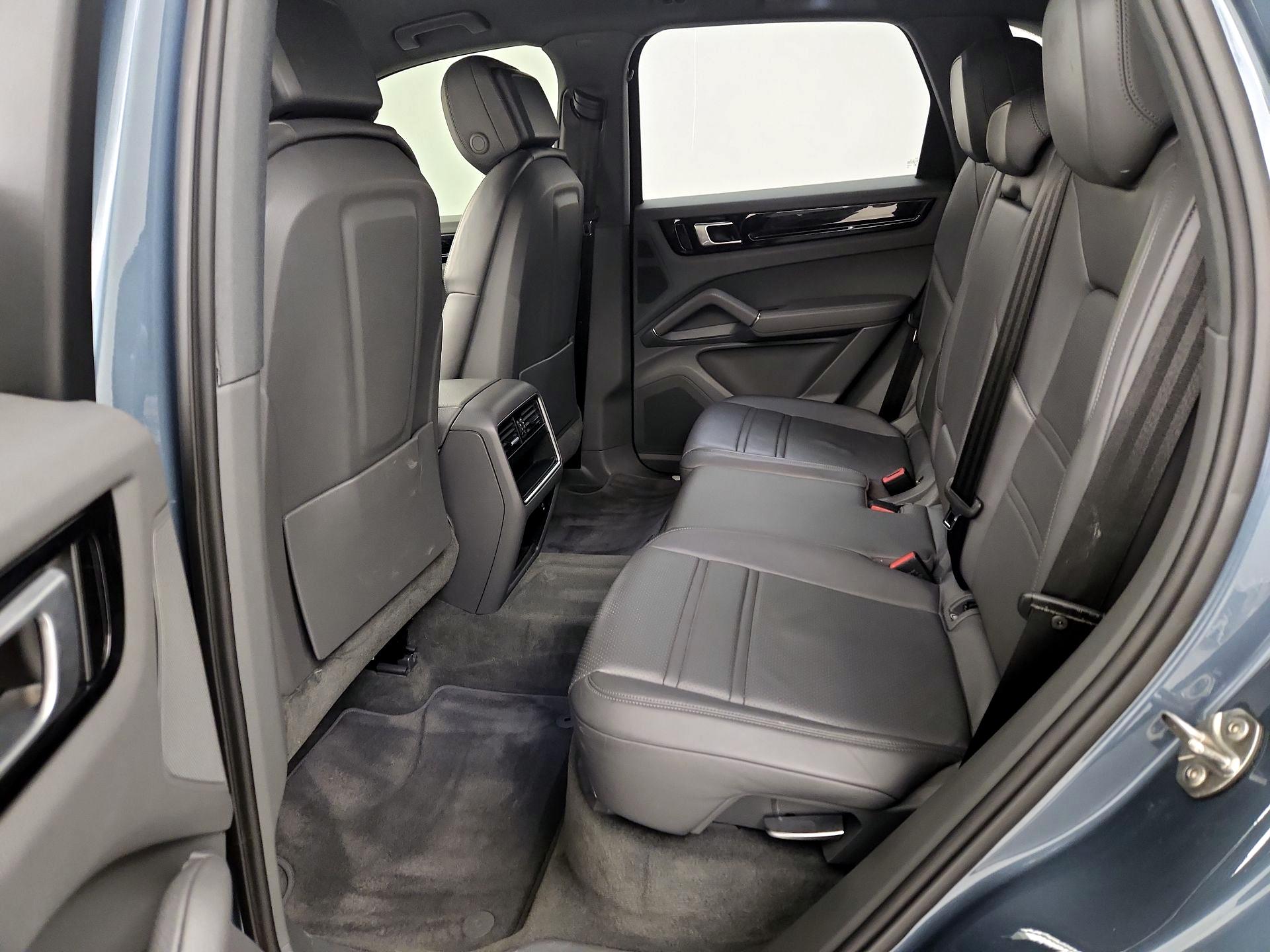 Thumbnail: 2019 Porsche Cayenne - 20