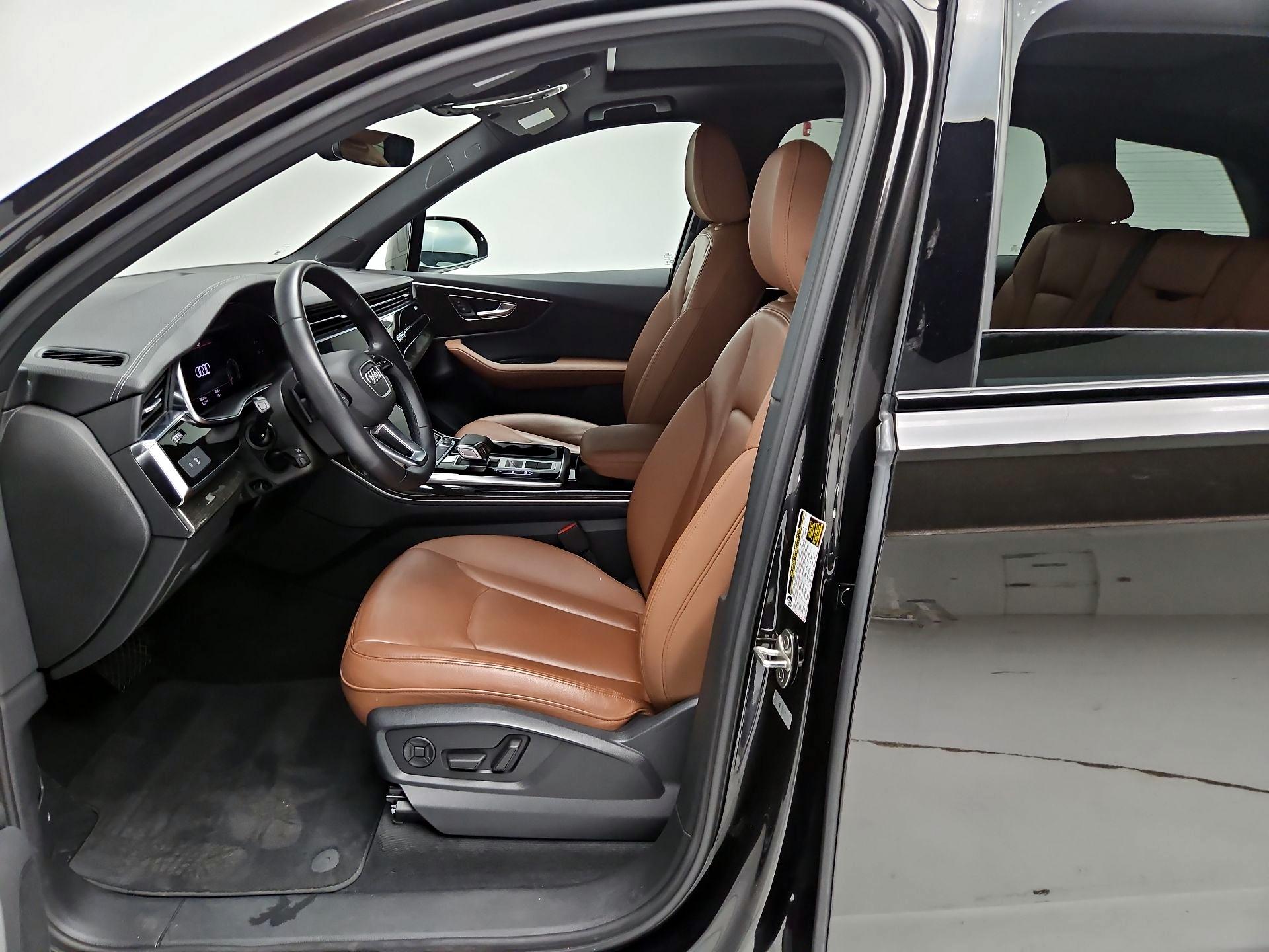Thumbnail: 2023 Audi Q7 - 11