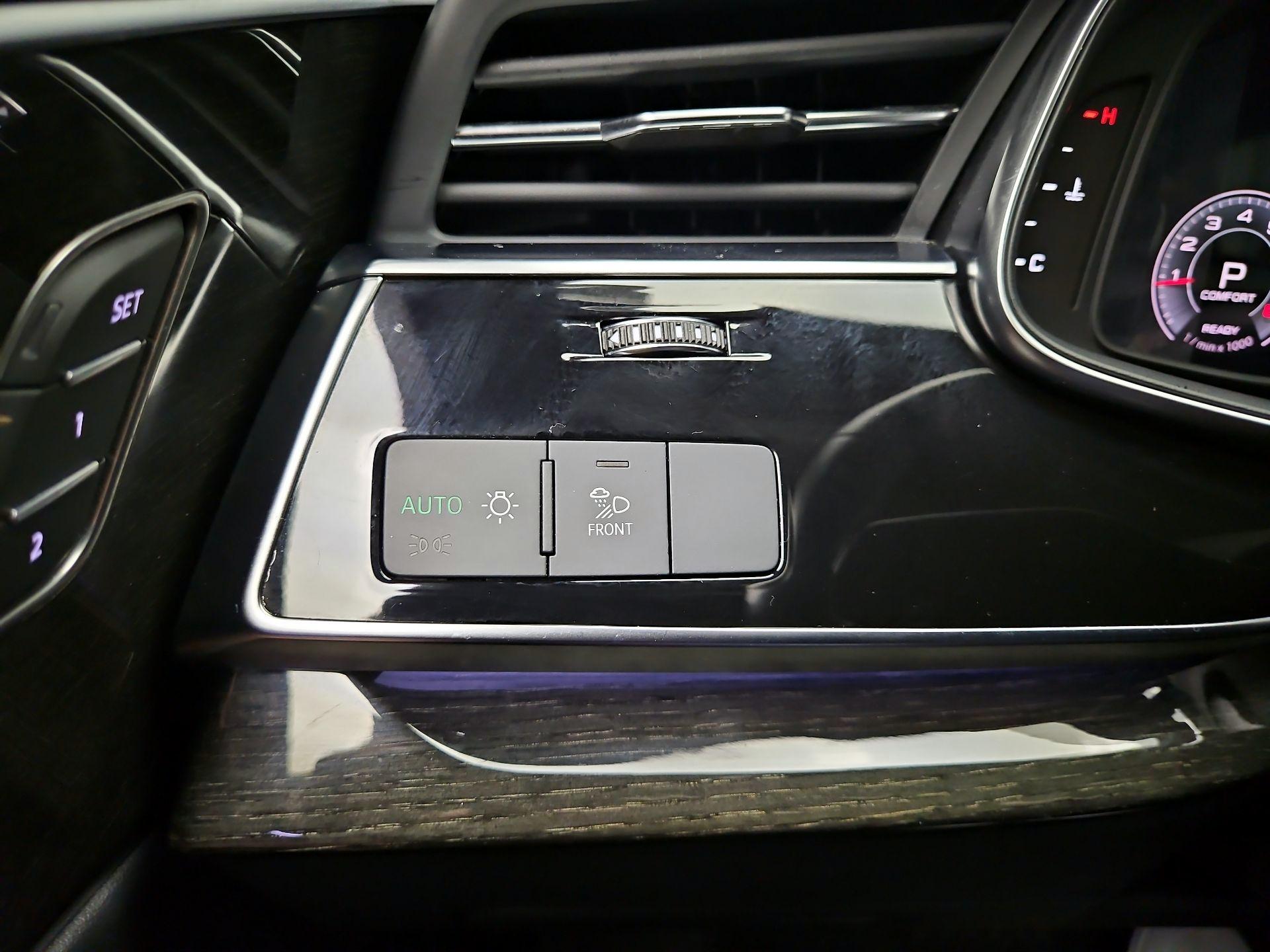 Thumbnail: 2023 Audi Q7 - 13