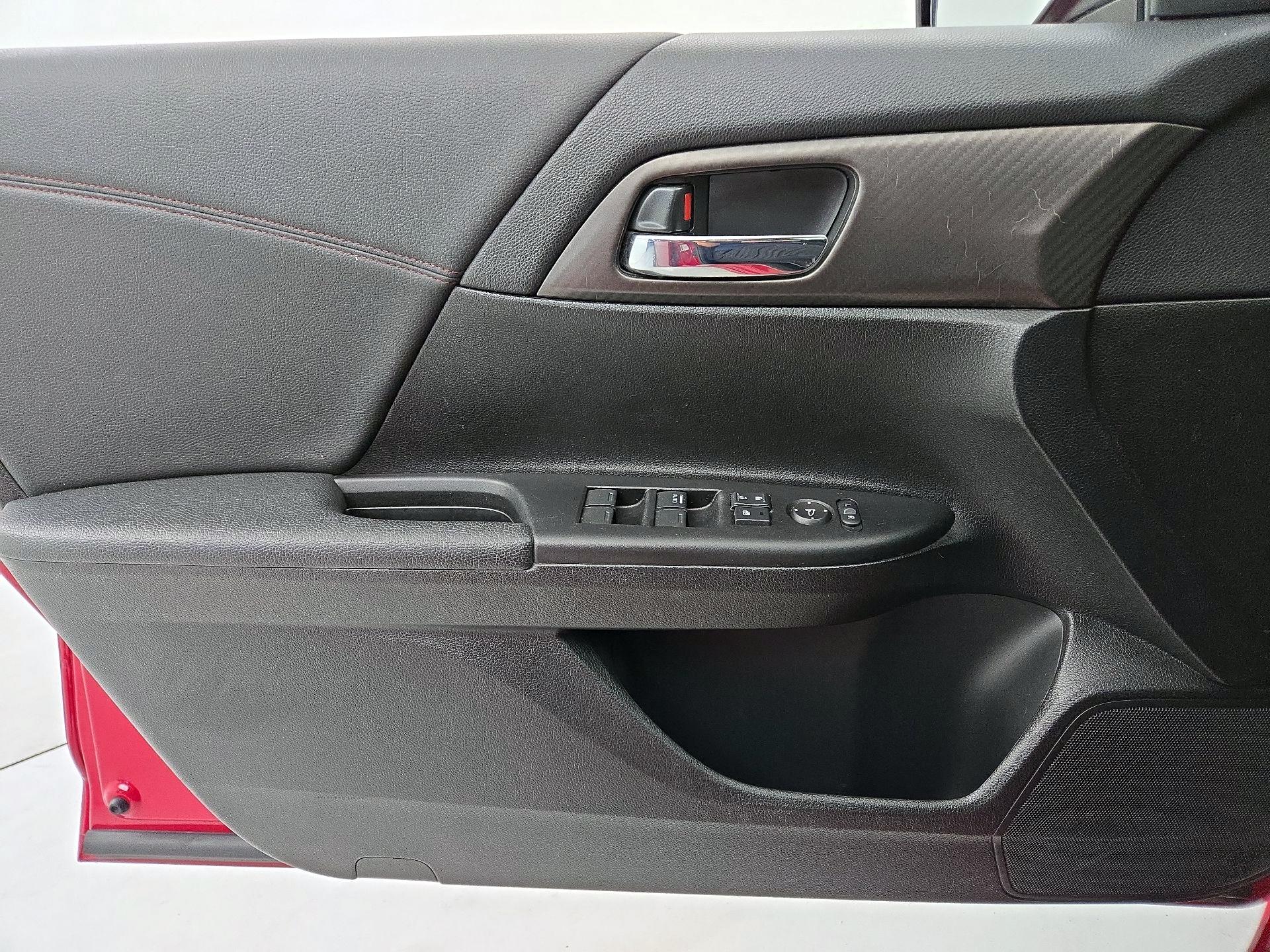 Thumbnail: 2017 Honda Accord - 12